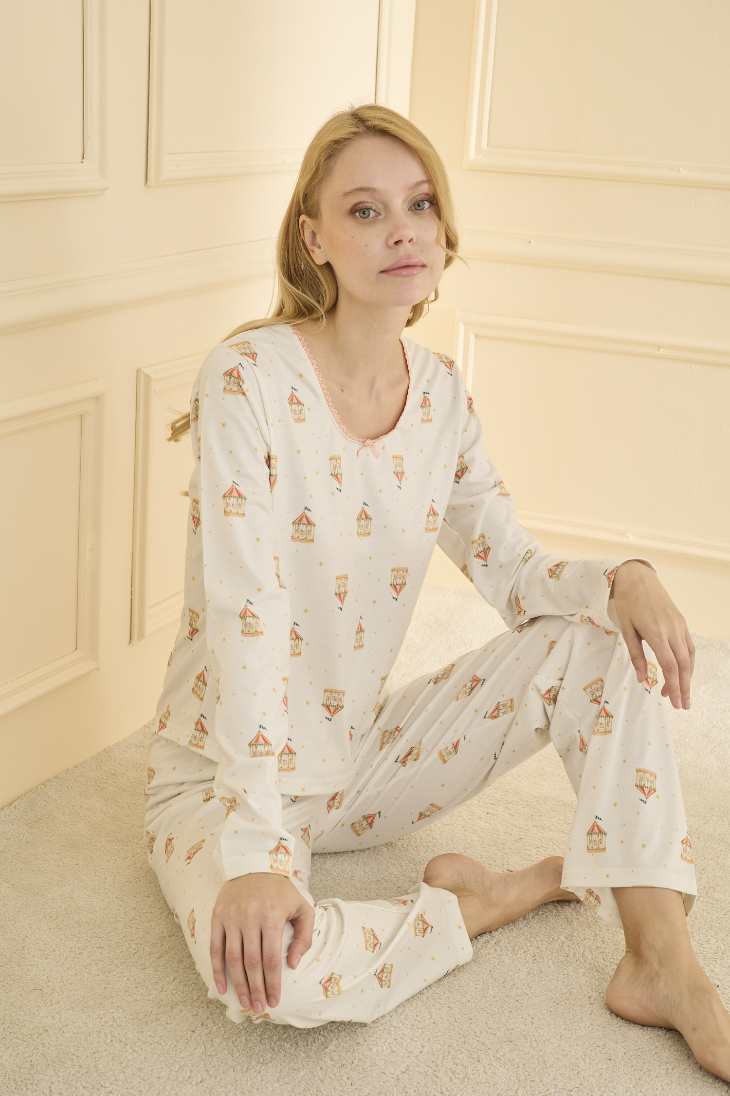 Likralı Uzun Kol Bej Pijama Takımı 70130