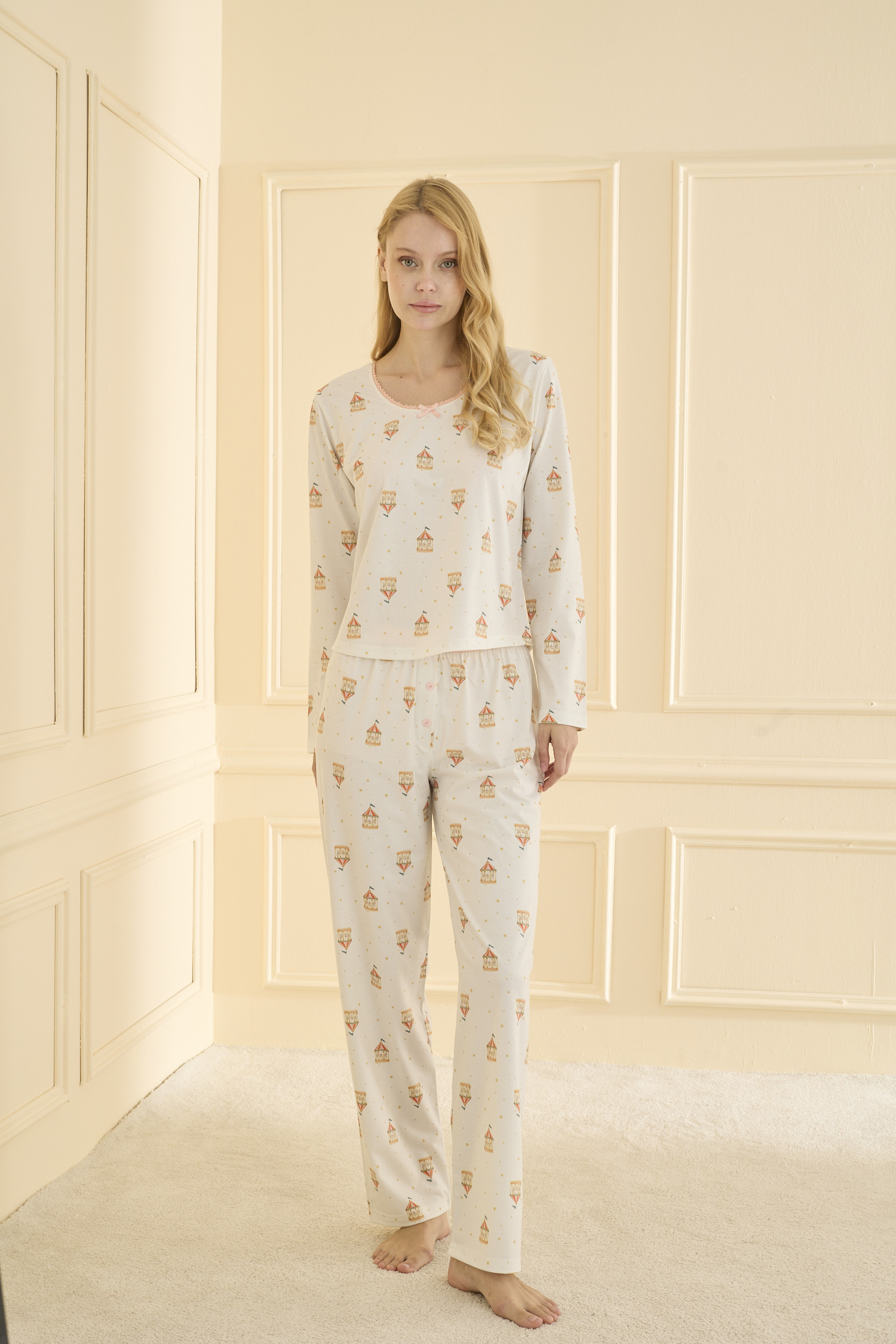 Likralı Uzun Kol Bej Pijama Takımı 70130