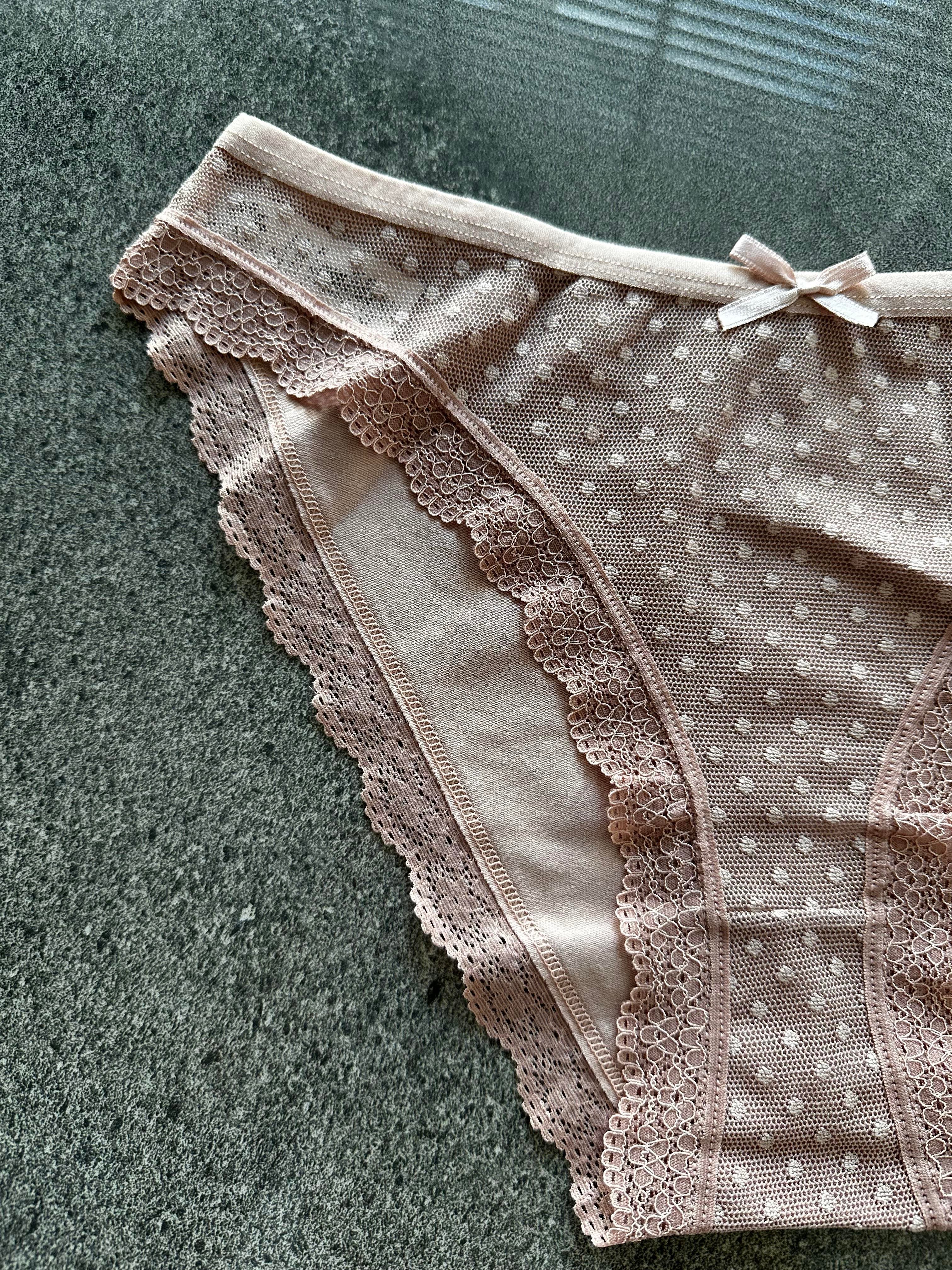 Puantiyeli Dantelli Vizon Külot