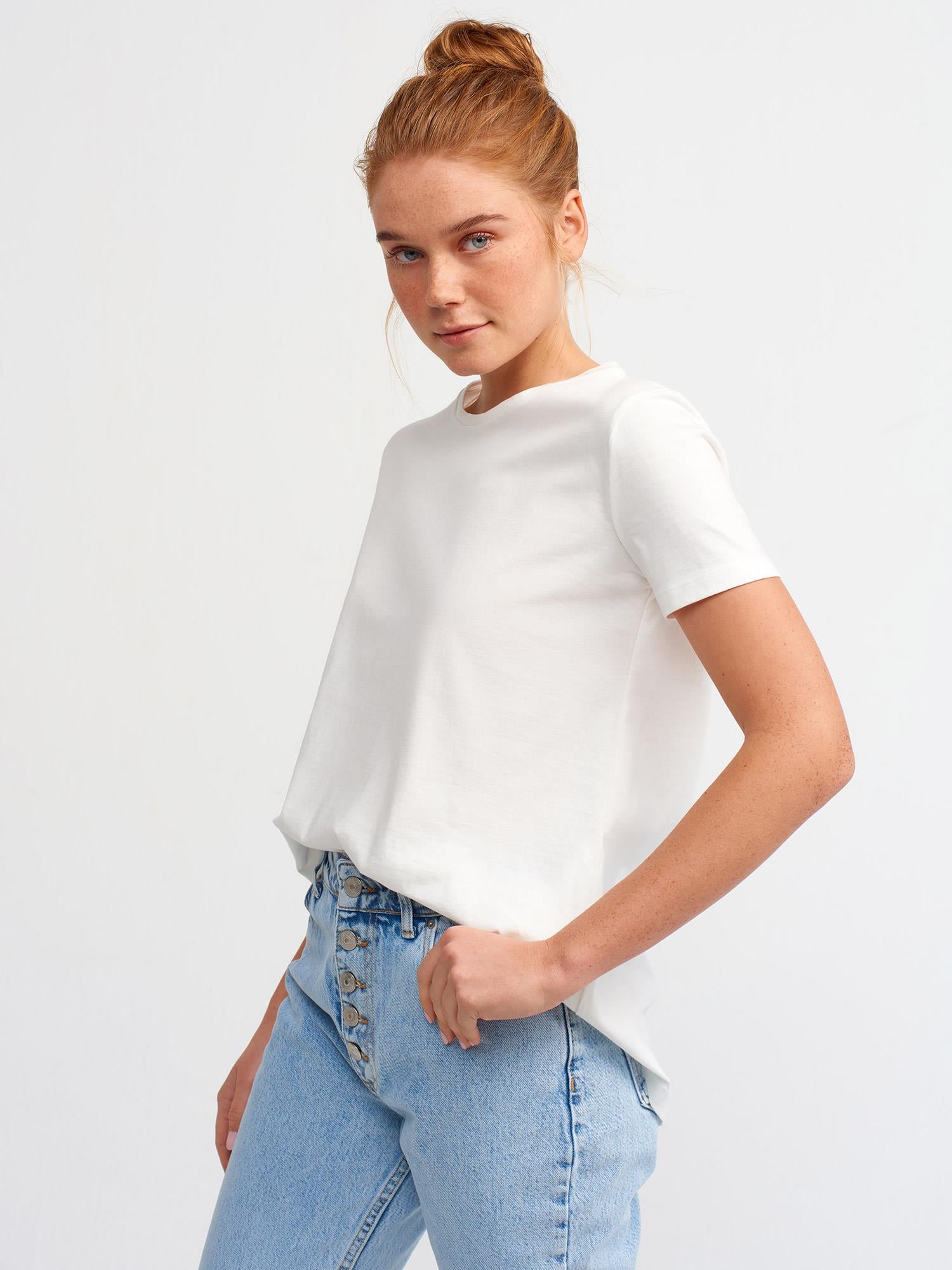 Dilvin Ekru Bisiklet Yaka Basic Kadın T-Shirt 3471KADIN T-SHIRT