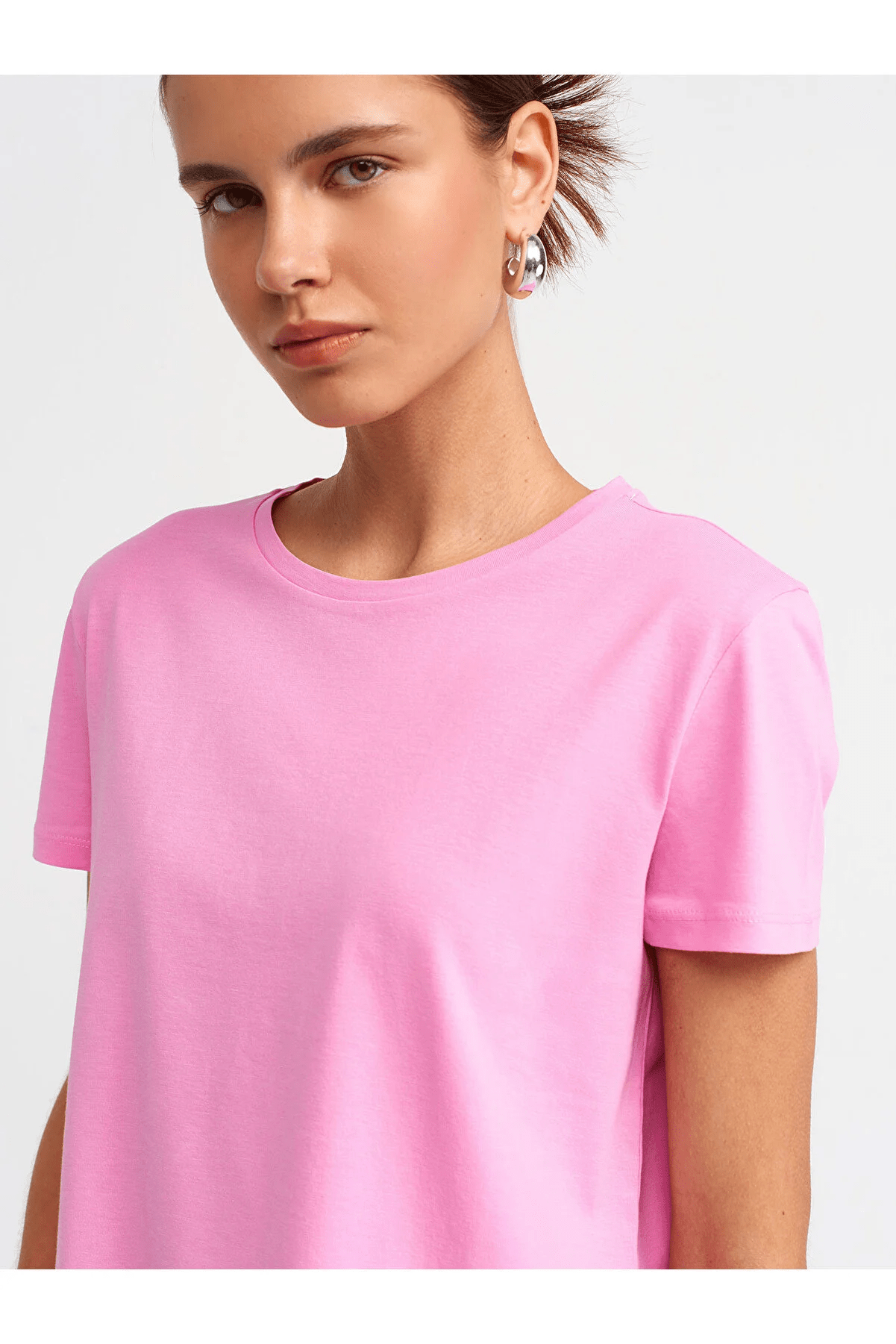 Dilvin Pembe Bisiklet Yaka Basic Kadın T-Shirt 3471KADIN T-SHIRT