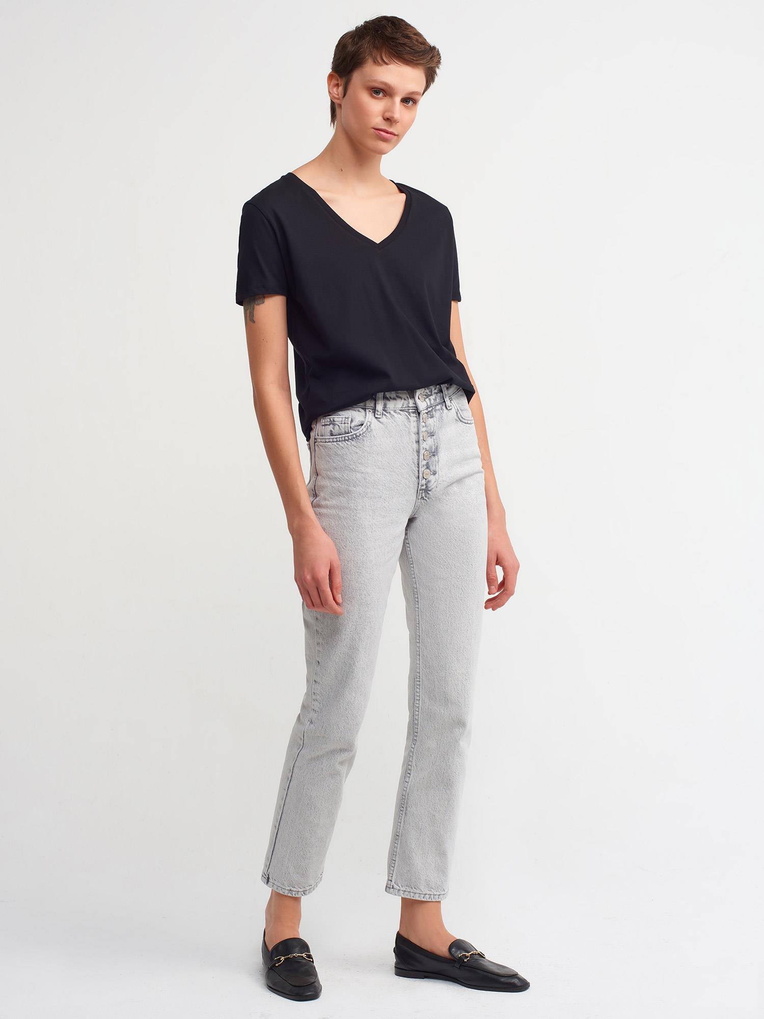 Dilvin Siyah V Yaka Basic Kadın T-Shirt 3470KADIN T-SHIRT