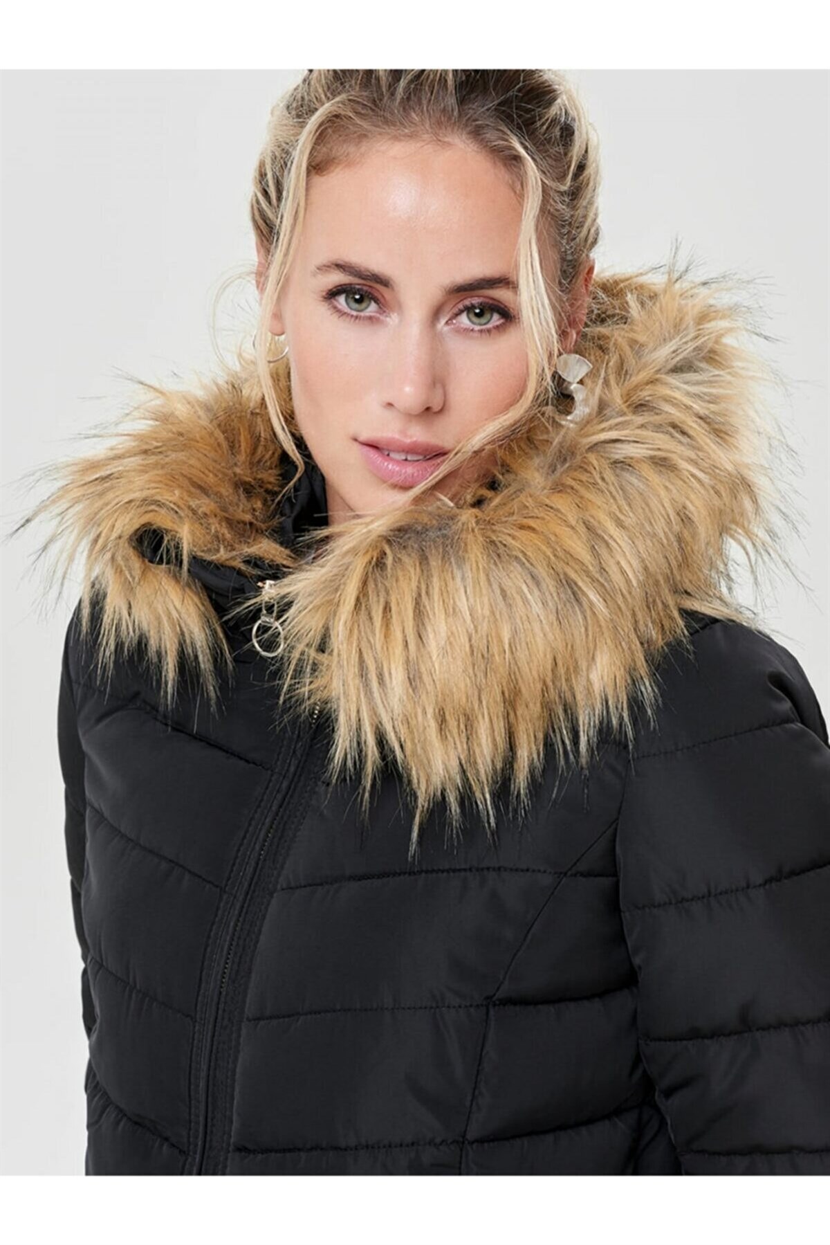 only kadın newellan quilted hood jacket cc otw 1515894322K15158943N-00011ONLY