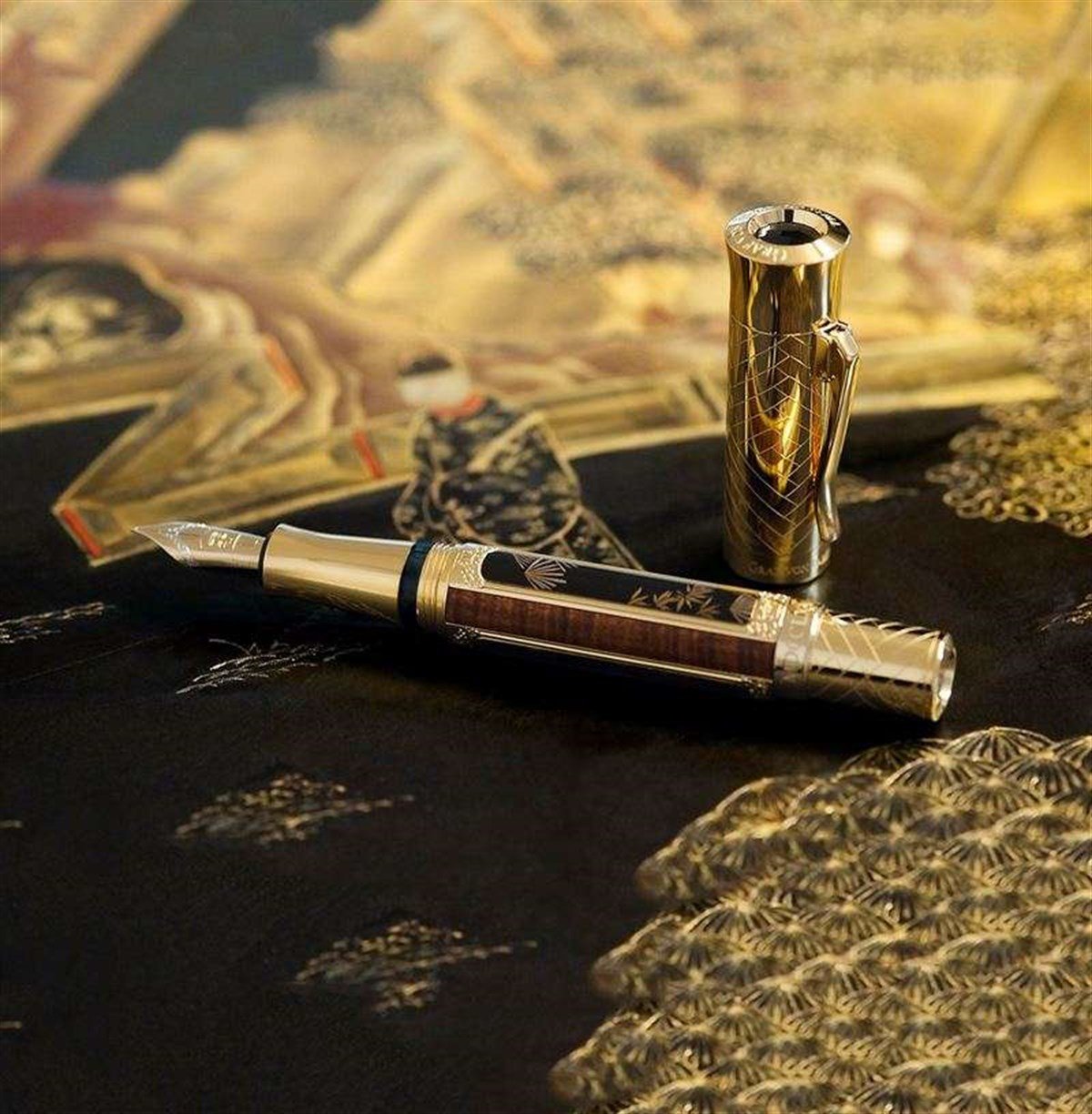 Graf Von Faber-Castell 2016 Yılın Kalemi Altın (M)145110