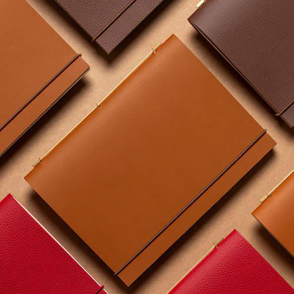 Novum Organum Robusto Small Siyah Deri Not DefteriLa Compagnie du Kraft Novum Organum Robusto Small Siyah Deri Not DefteriDefterLa Compagnie du Kraft