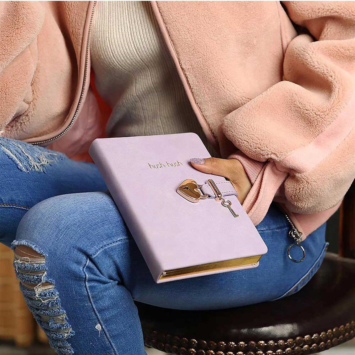 Victoria's Journals Hush Hush Kilitli Defter LilaVictoria's Journals Hush Hush Kilitli Defter LilaDefterVictoria's Journals