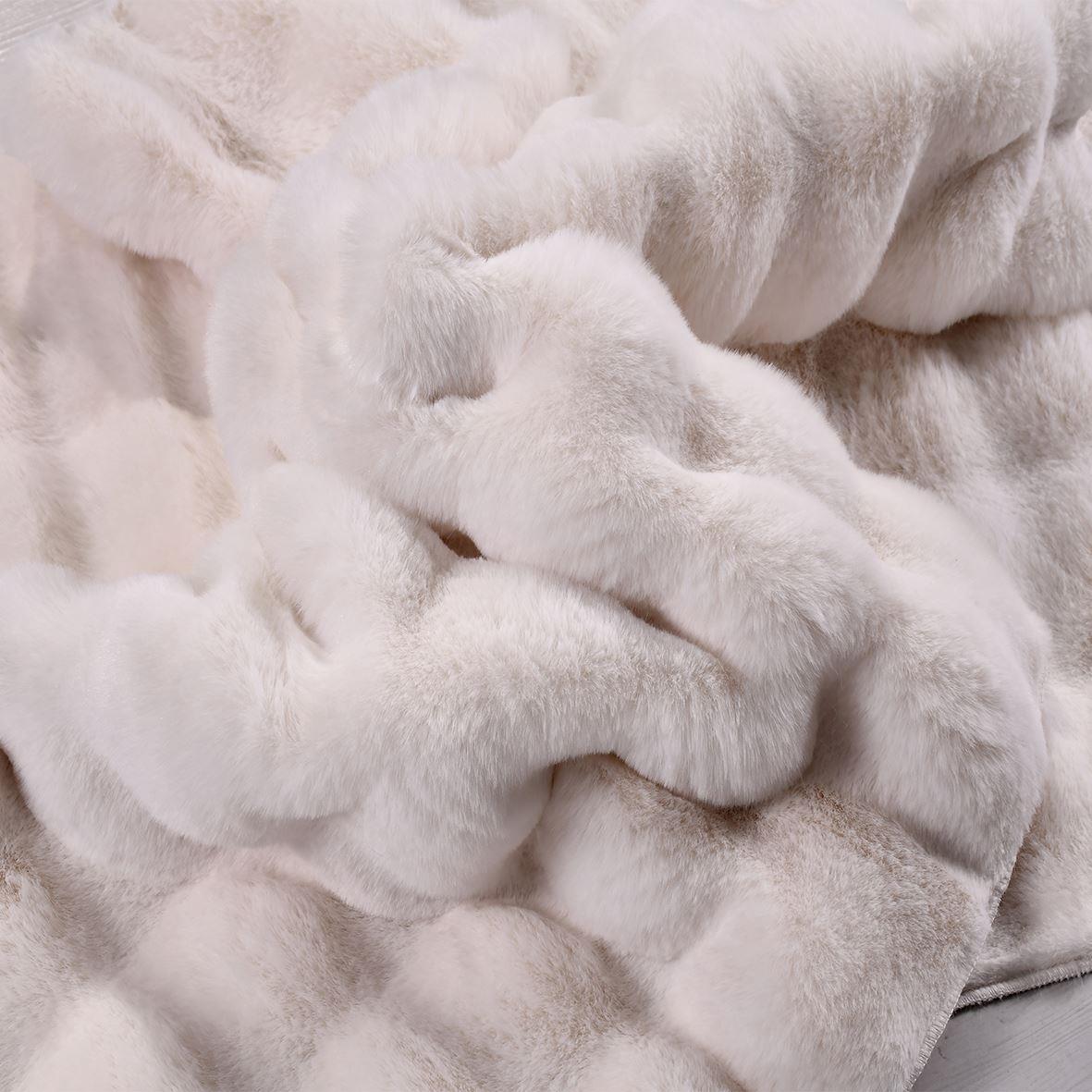 HalıCREA HALITAVŞAN BUBBLEHİLAL TEKSTİL VE DERİ ÜRÜNLERİ GIDA SAN. TİC. LTD. ŞTİ.CREA HALI TAVŞAN BUBBLE KOLEKSİYONU