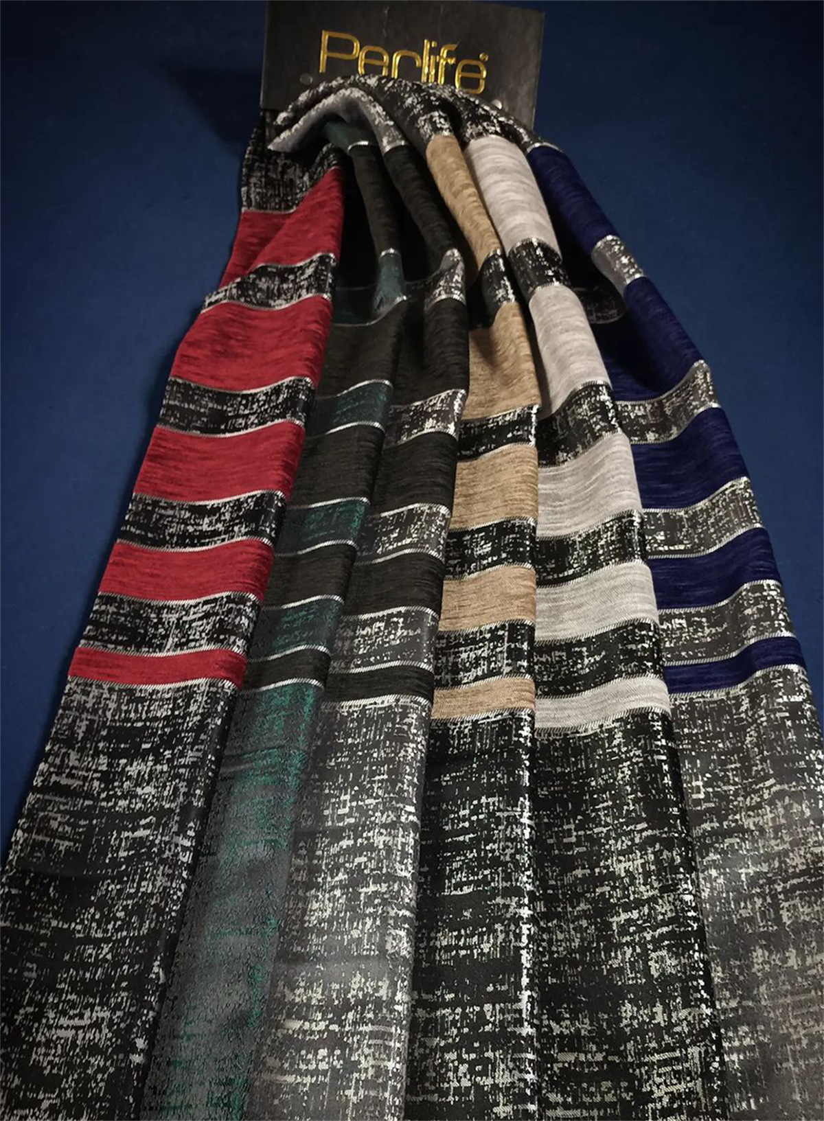 Pano Fon PerdePERLİFEPERLİFE ŞÖNİLHİLAL TEKSTİL VE DERİ ÜRÜNLERİ GIDA SAN. TİC. LTD. ŞTİ.PERLİFE ŞÖNİL PANO FON PERDE