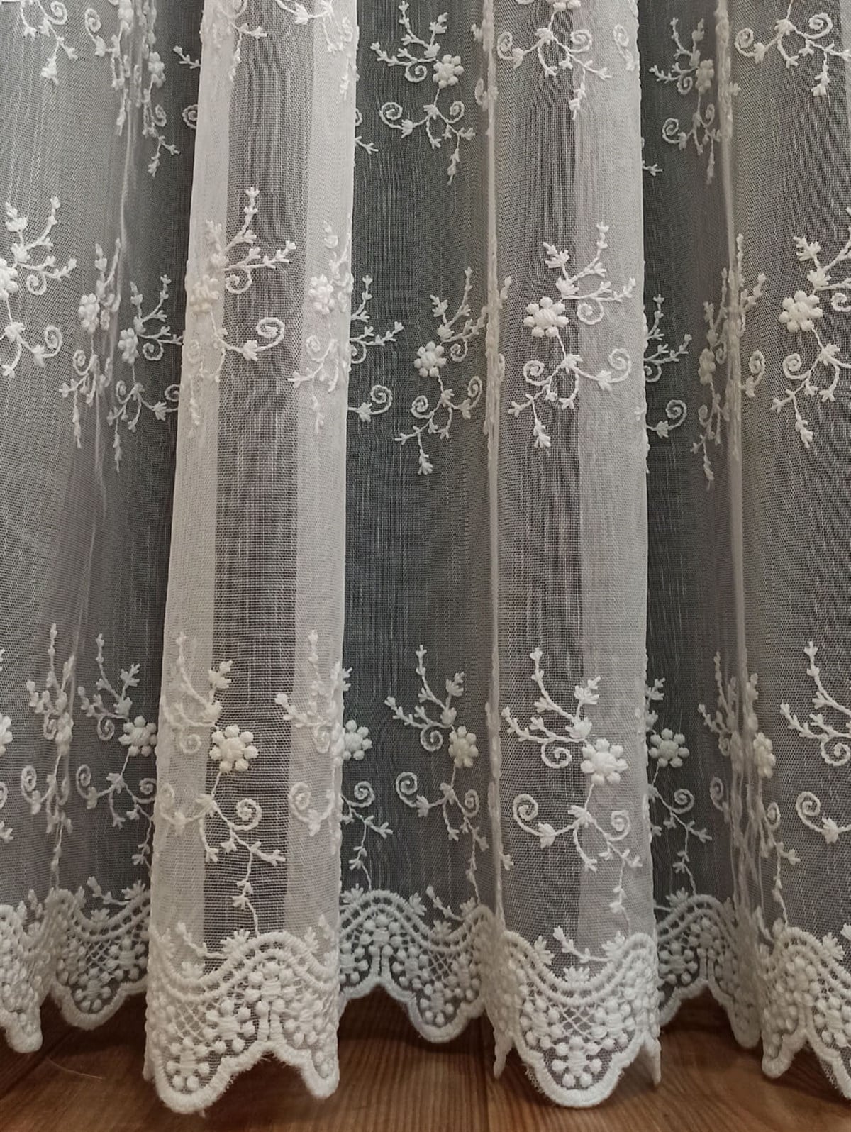 Tül PerdeBRIELLE0001HİLAL TEKSTİL VE DERİ ÜRÜNLERİ GIDA SAN. TİC. LTD. ŞTİ.NAR ÇİÇEKLİ ZARİF TTM ZEMİN TÜL PERDE - 24NR1141