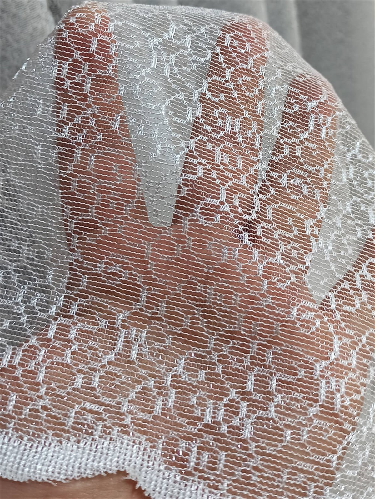 Tül PerdeHİLAL TEKSTİL0001HİLAL TEKSTİL VE DERİ ÜRÜNLERİ GIDA SAN. TİC. LTD. ŞTİ.MOZAİK DESEN ÖRME TÜL PERDE