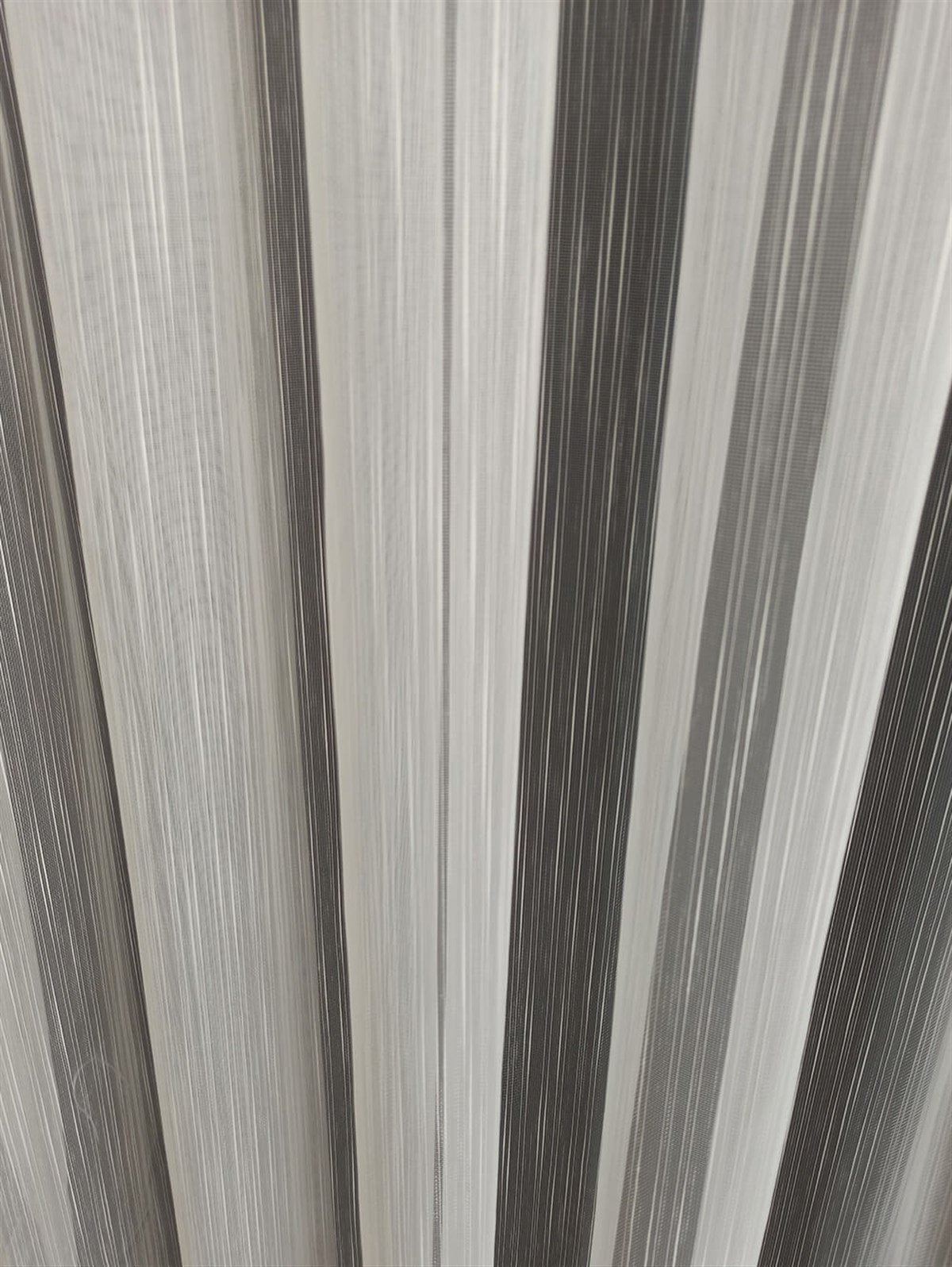 Tül PerdeLİLA0001HİLAL TEKSTİL VE DERİ ÜRÜNLERİ GIDA SAN. TİC. LTD. ŞTİ.LİLA BEREKET 06 ETEĞİ KURŞUNLU DÜZ TÜL PERDE