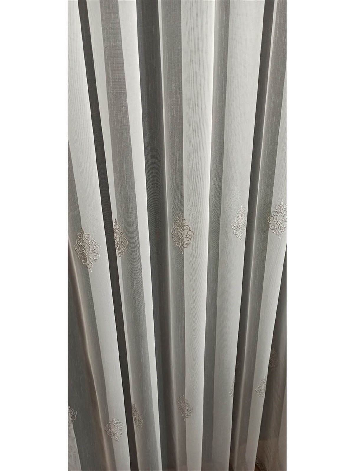 Tül PerdeLİLA0001HİLAL TEKSTİL VE DERİ ÜRÜNLERİ GIDA SAN. TİC. LTD. ŞTİ.LİLA LİNEN 05 GRİ TÜL PERDE