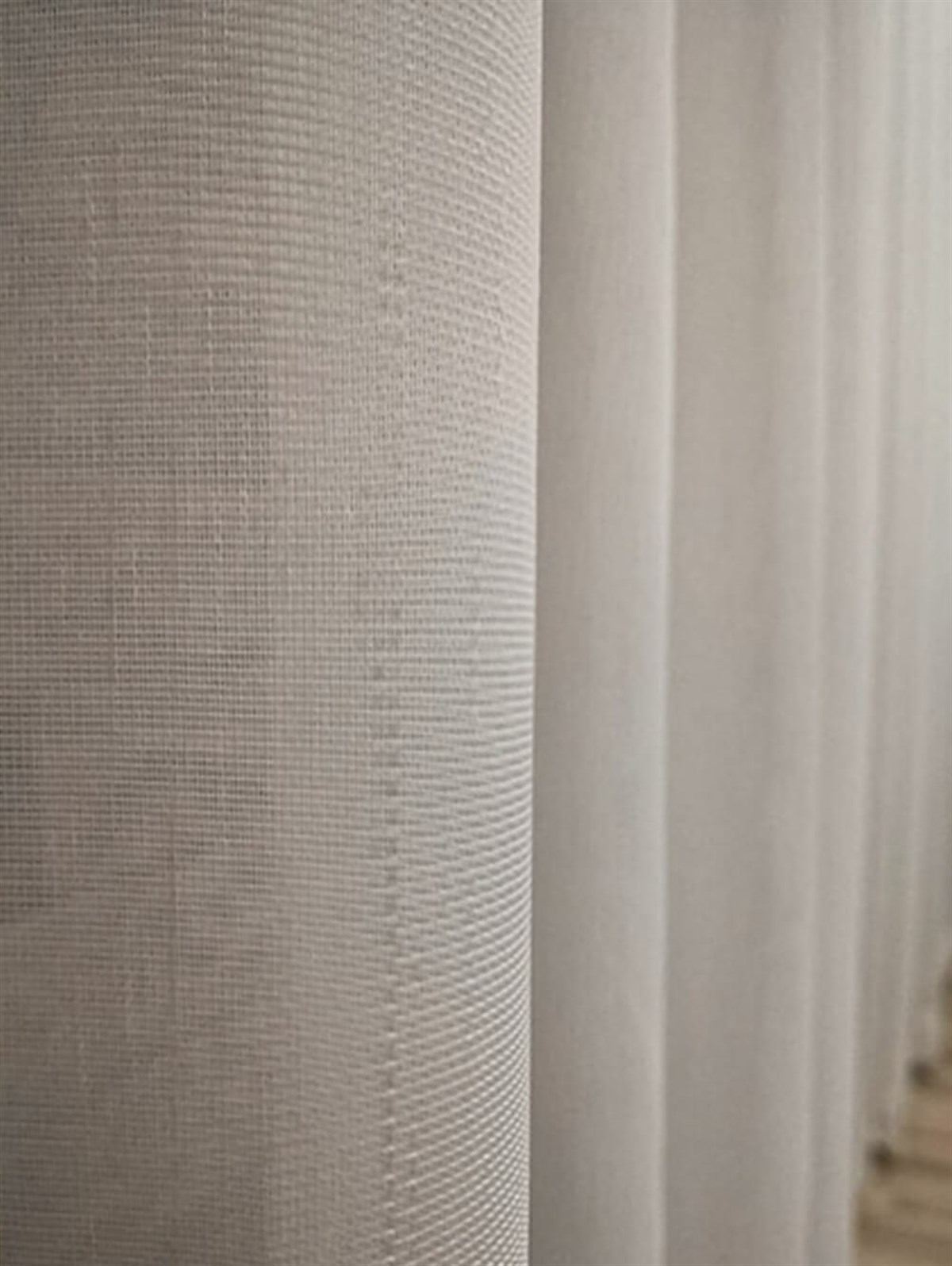 Tül PerdeTAÇ PERDE0001HİLAL TEKSTİL VE DERİ ÜRÜNLERİ GIDA SAN. TİC. LTD. ŞTİ.TAÇ TTM ZEMİN ETEK DESENLİ DÜZ TÜL PERDE - 14814