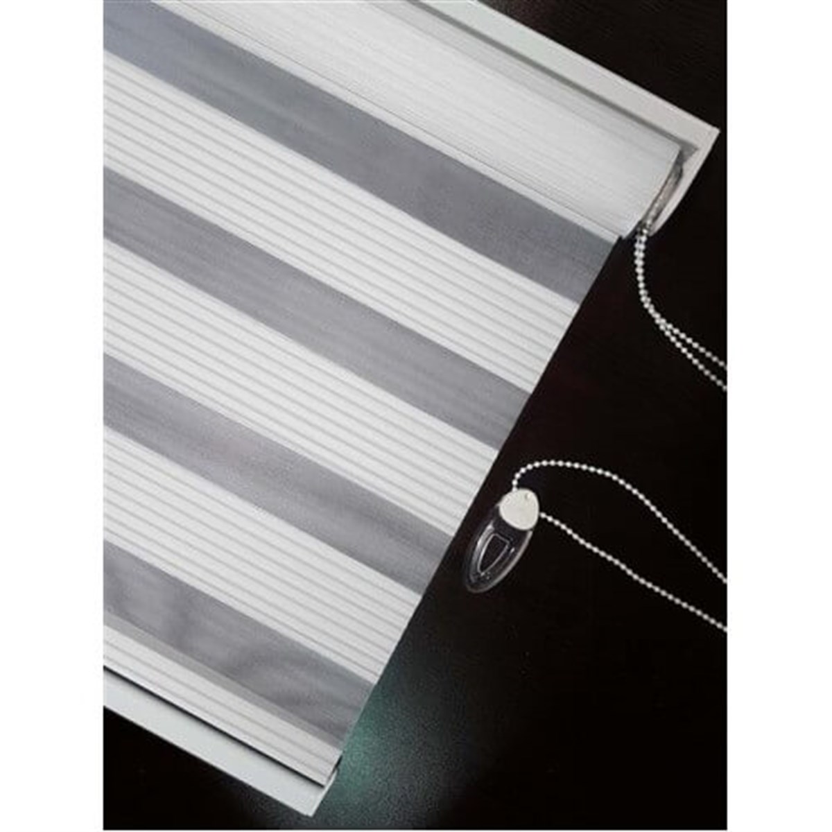 ZEBRA PERDEHİLAL TEKSTİLEKOL - 681HİLAL TEKSTİL VE DERİ ÜRÜNLERİ GIDA SAN. TİC. LTD. ŞTİ.PLİSELİ DÜZ ZEBRA PERDE KREM VE BEYAZ RENK SEÇENEKLİ