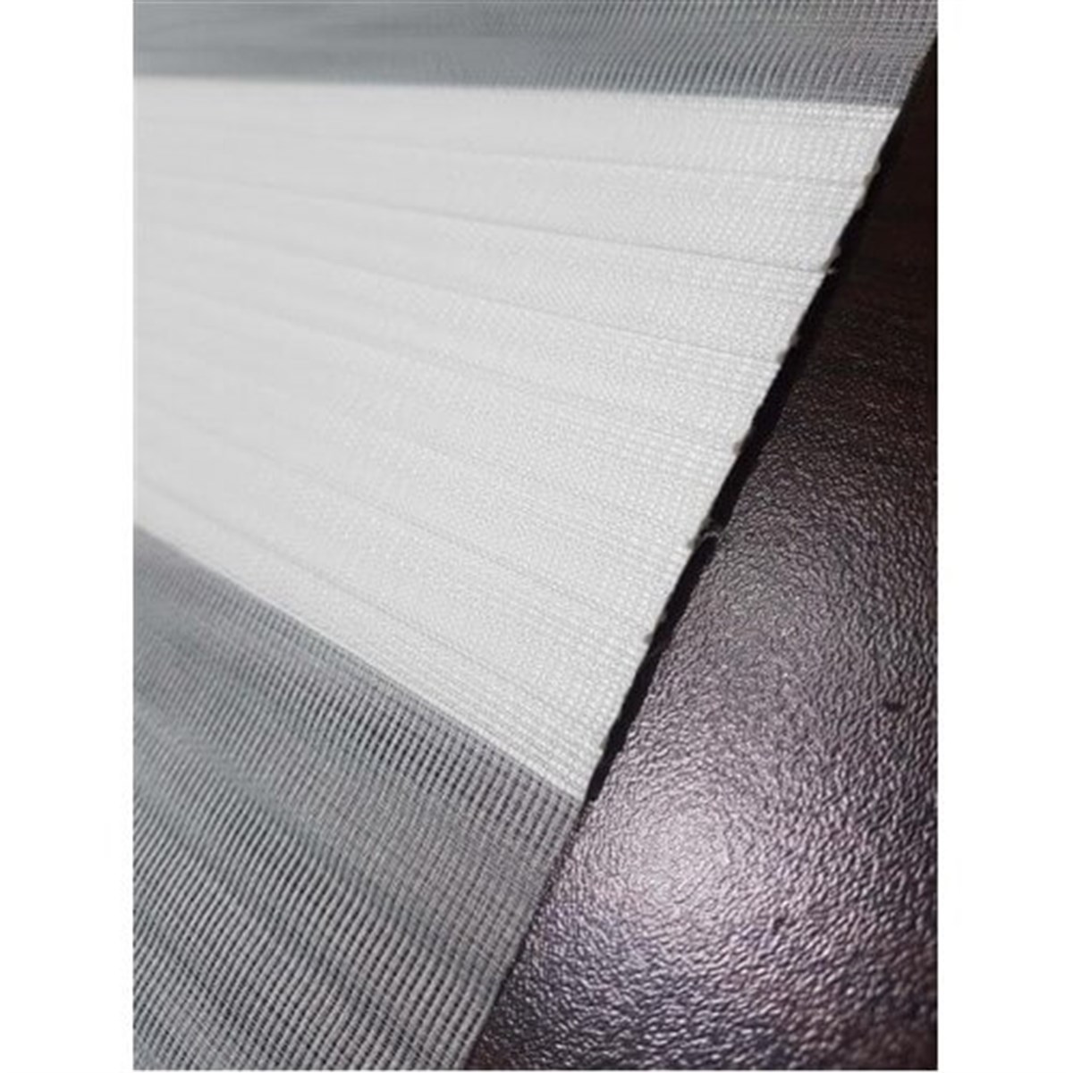 ZEBRA PERDEHİLAL TEKSTİLEKOL - 681HİLAL TEKSTİL VE DERİ ÜRÜNLERİ GIDA SAN. TİC. LTD. ŞTİ.PLİSELİ DÜZ ZEBRA PERDE KREM VE BEYAZ RENK SEÇENEKLİ