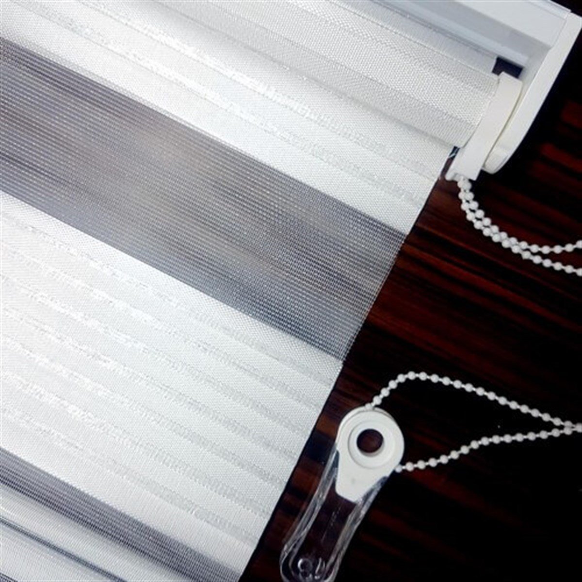 ZEBRA PERDEHİLAL TEKSTİLKISMET HT - 11618HİLAL TEKSTİL VE DERİ ÜRÜNLERİ GIDA SAN. TİC. LTD. ŞTİ.SİMLİ PLİSELİ ZEBRA PERDE 3 FARKLI RENK SEÇENEĞİ