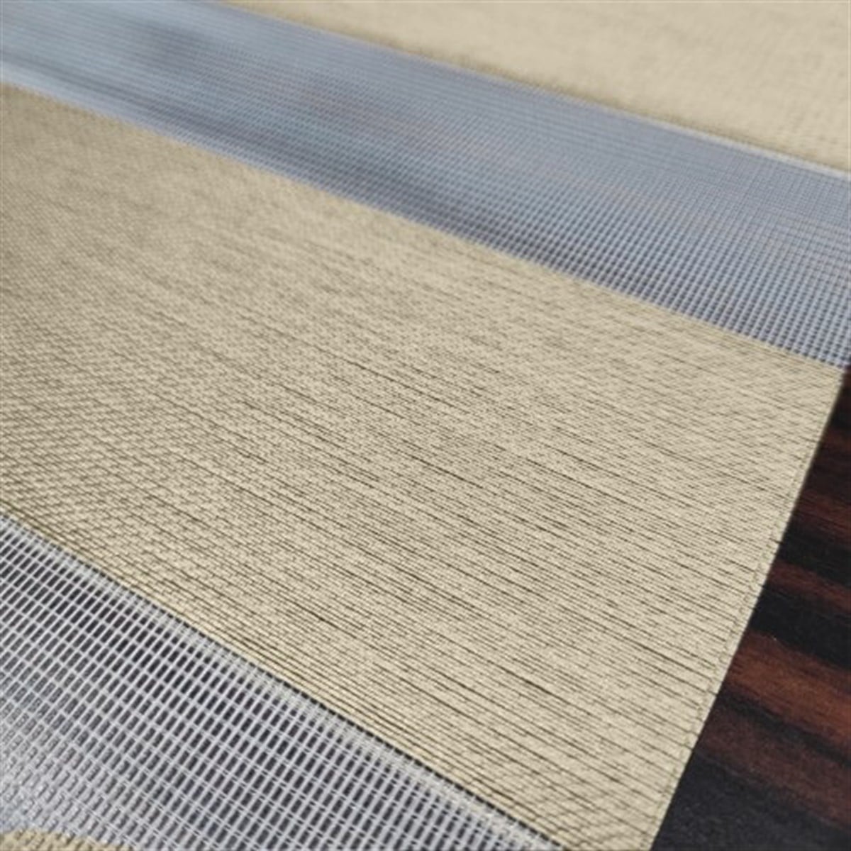 ZEBRA PERDEHİLAL TEKSTİLKISMET HT - 605HİLAL TEKSTİL VE DERİ ÜRÜNLERİ GIDA SAN. TİC. LTD. ŞTİ.KARARTMA BLACKOUT ZEBRA PERDE 3 FARKLI RENK SEÇENEĞİ