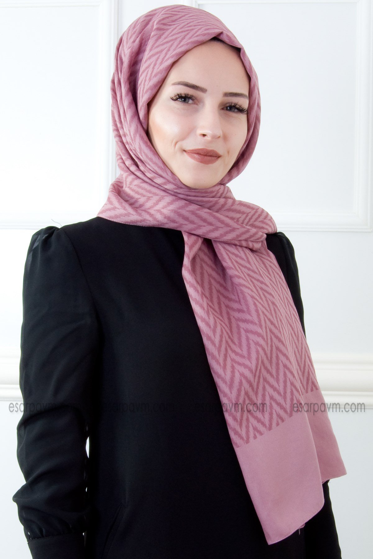 Armanda Balıksırtı Desenli Şal Gül Kurusu