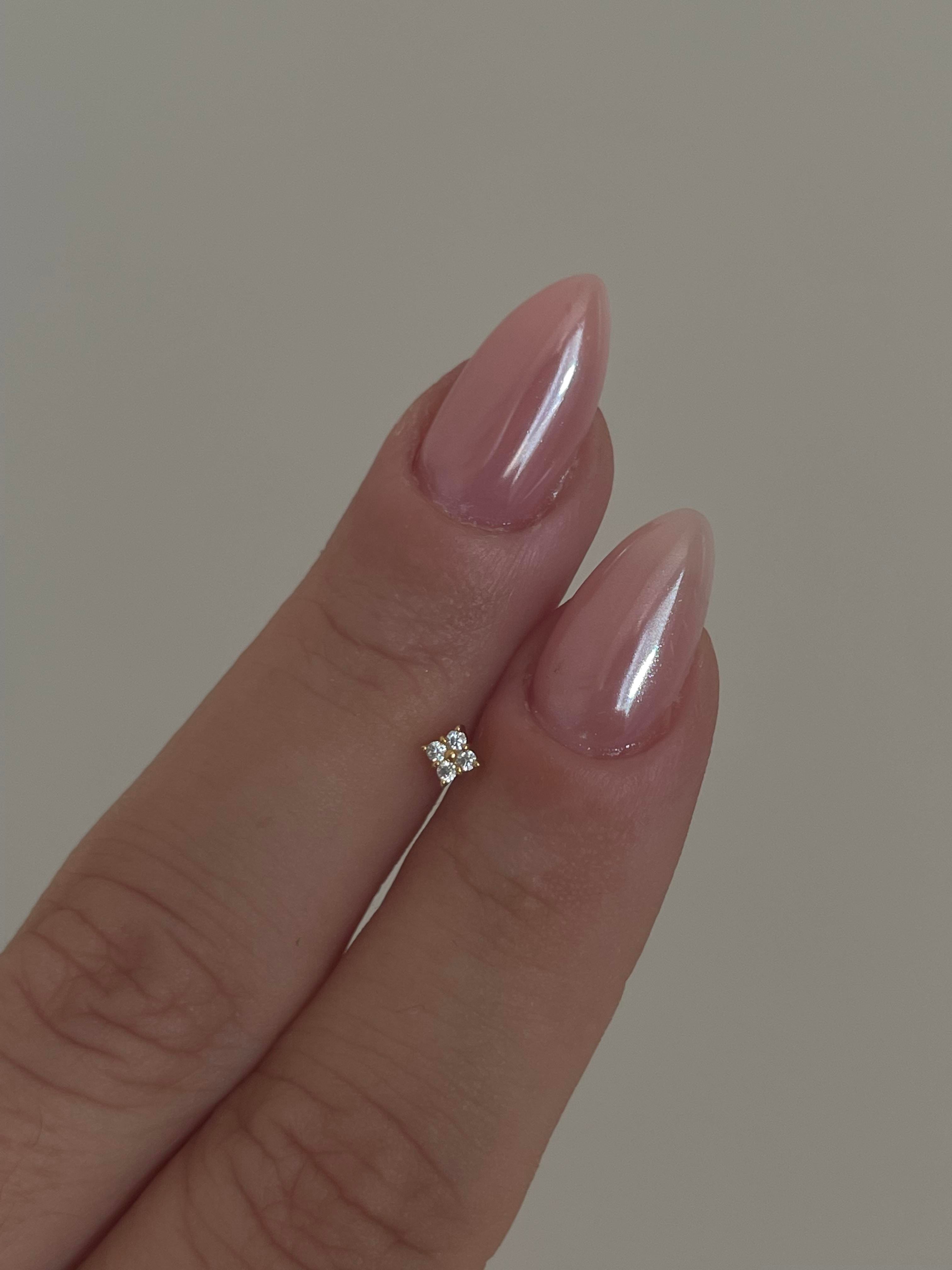 Dört Taşlı Piercing