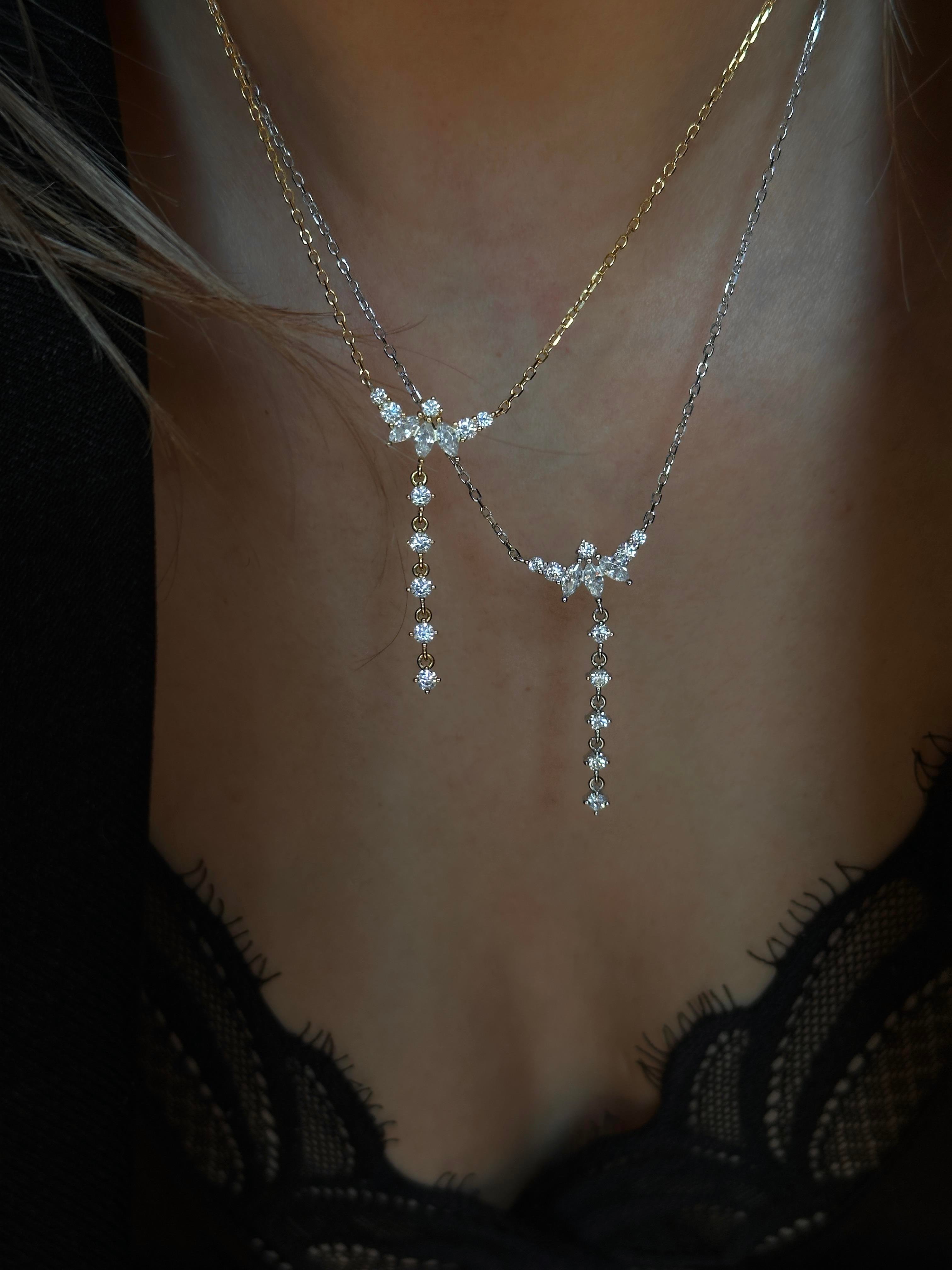 Lotus Şekilli Y Kolye