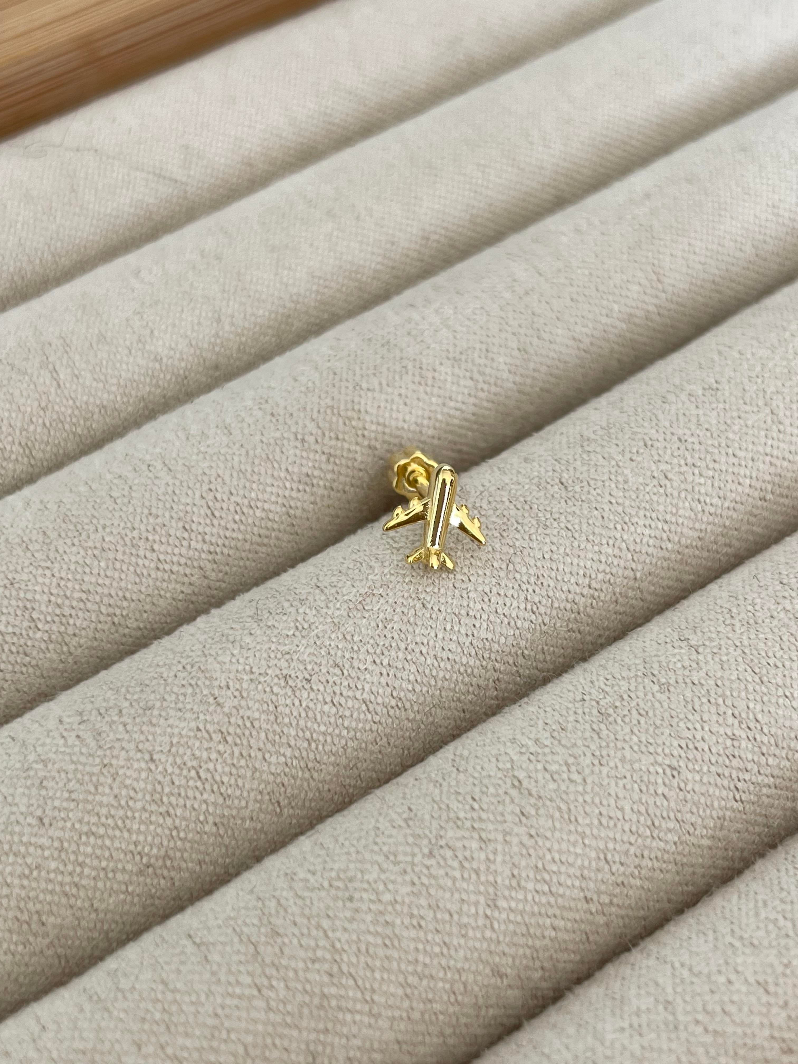 Uçak Piercing