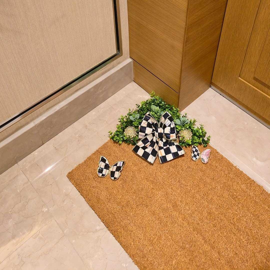 Özel Tasarım Kelebek Objeli Mackenzie-Childs Kurdeleli Paspas Büyük Boy Model 1