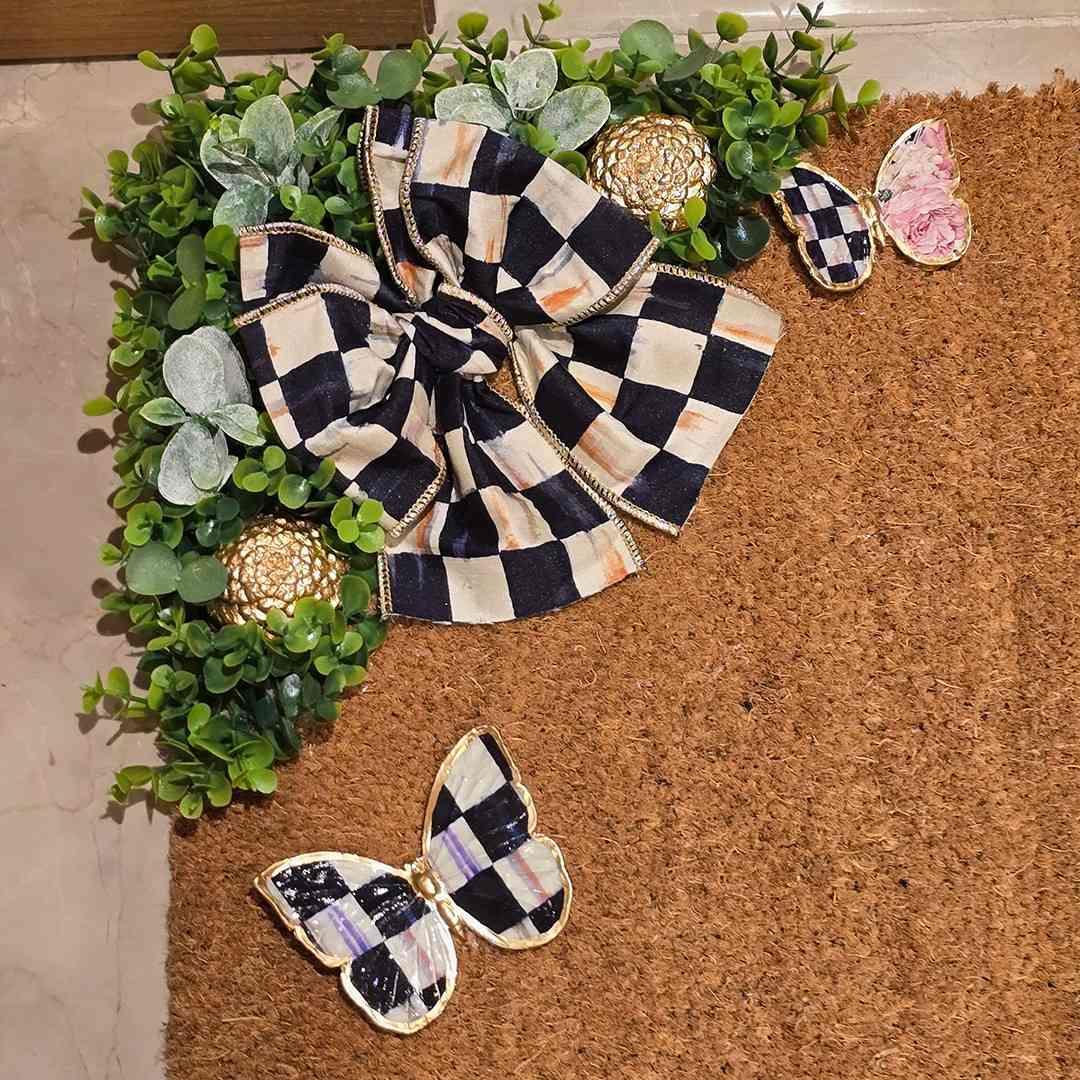 Özel Tasarım Kelebek Objeli Mackenzie-Childs Kurdeleli Paspas Orta Boy Model 1