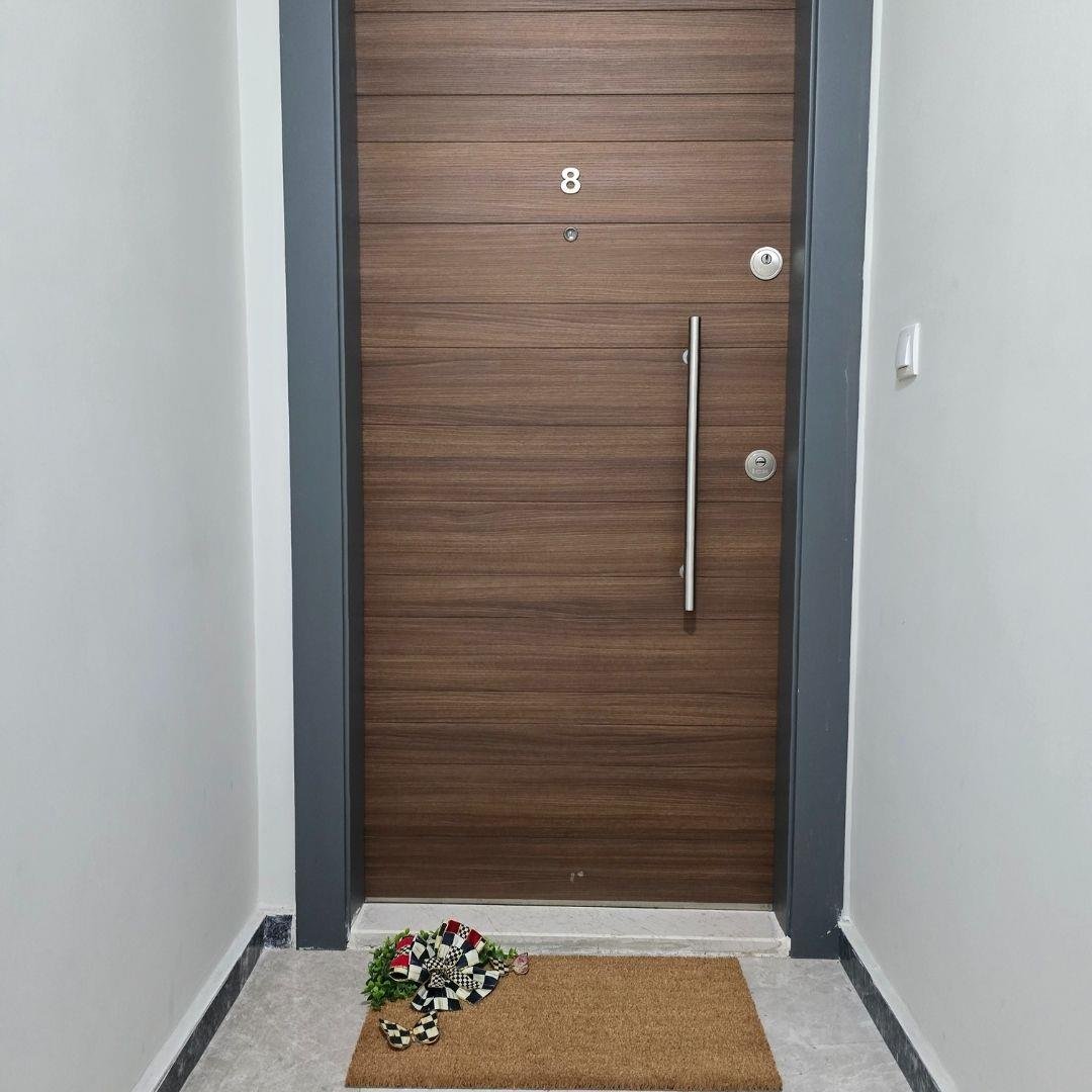 Özel Tasarım Kelebek Objeli Mackenzie-Childs Kurdeleli Paspas Küçük Boy Model 3