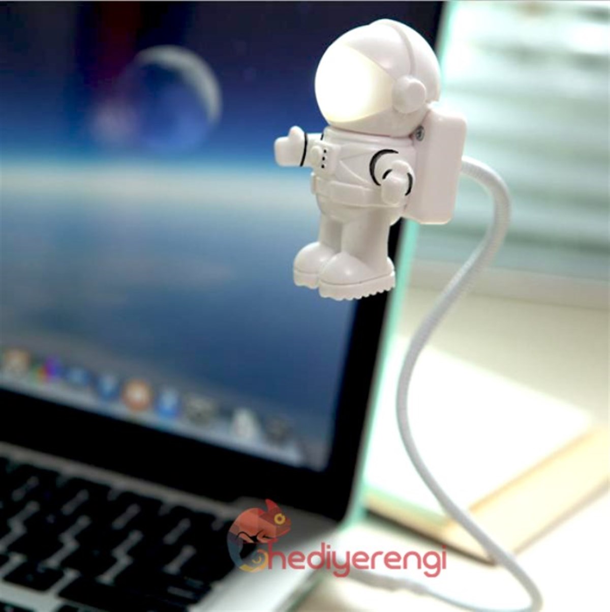 Astronot Temalı Usb Ledli Lamba
