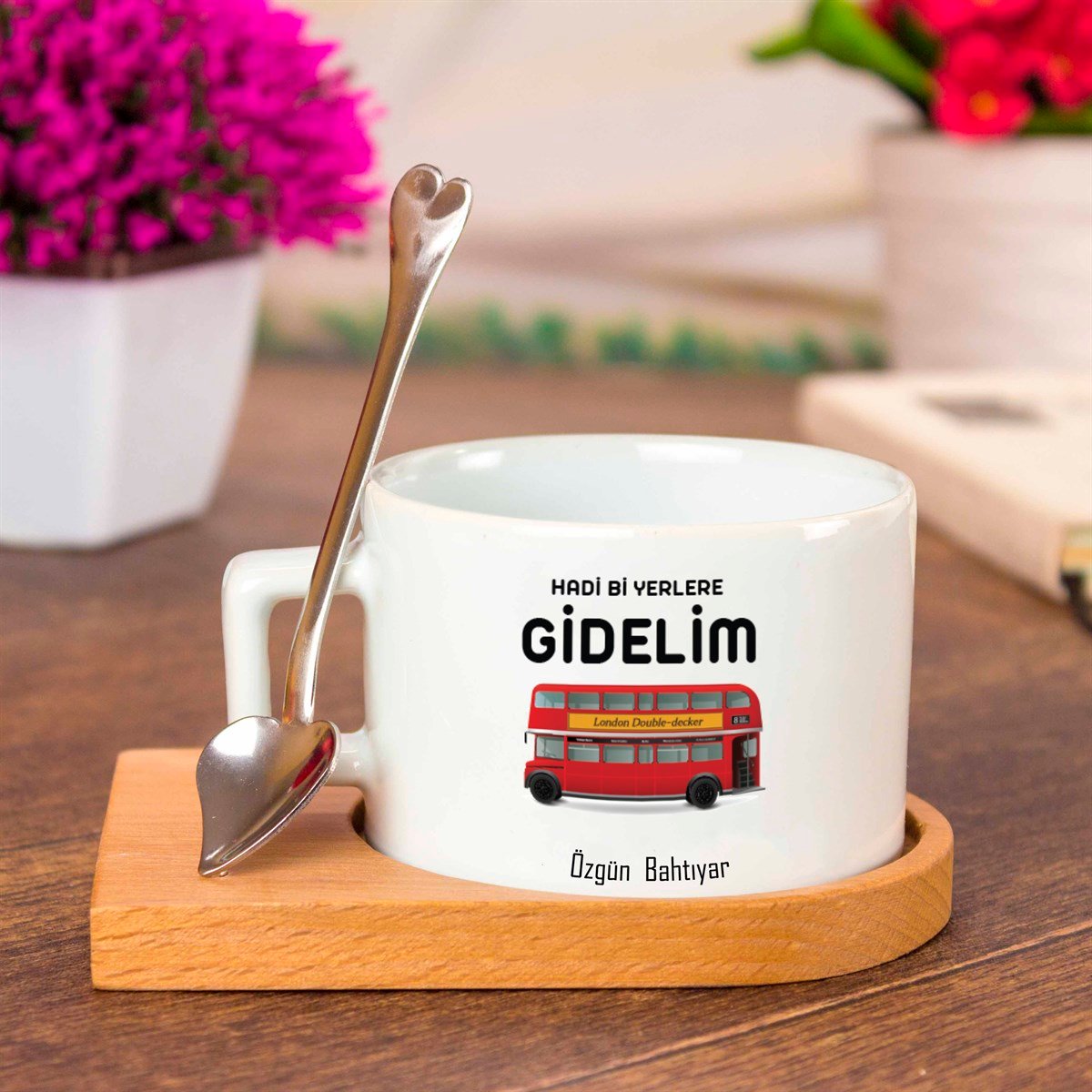 İsme Özel Ahşap Tepsili Kahve Çay Fincanı Seti - Hadi Bi Yerlere Gidelim