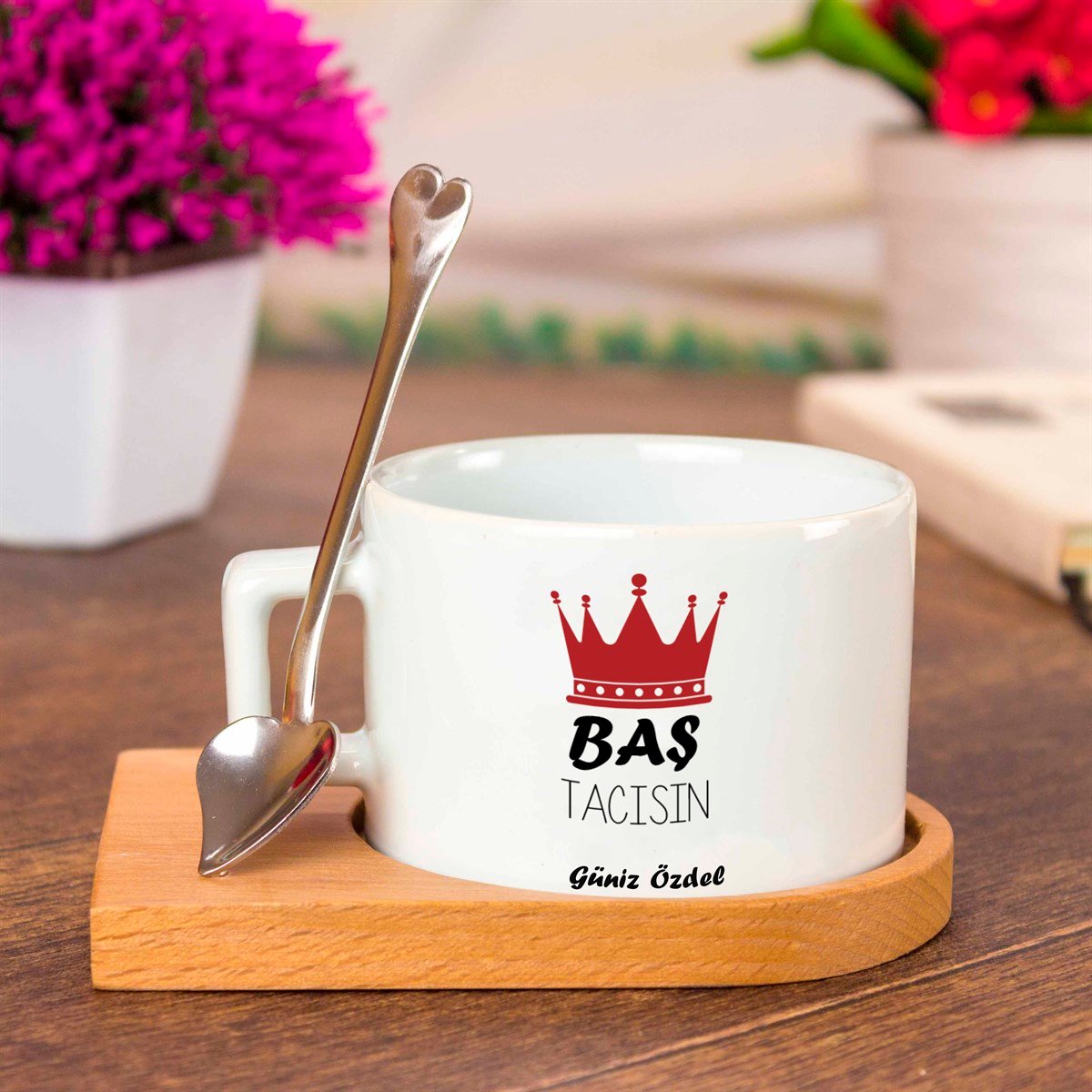 İsme Özel Baş Tacısın Temalı Ahşap Tepsili Kahve Çay Fincanı Seti