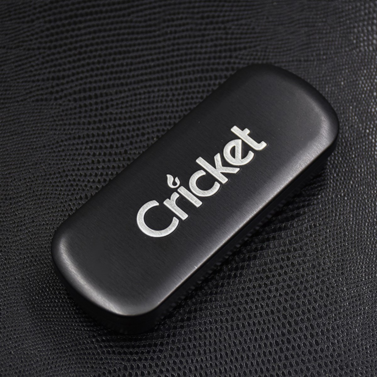 İsme Özel Cricket Marka Pürmüz Alevli Metal Çakmak - Renk Seçenekli
