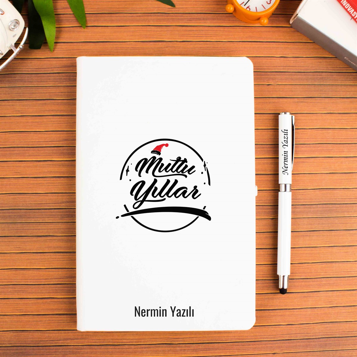 İsme Özel Defter Kalem Seti Beyaz-Mutlu Yıllar Temalı