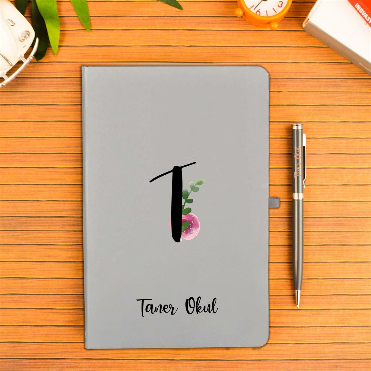 İsme Özel Defter Kalem Seti Füme - Pembe Çiçekli Harf