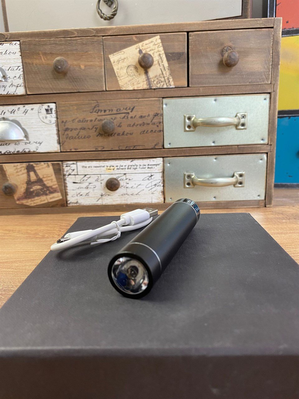İsme Özel El Feneri USB Bellek ve Roller Kalem Seti Tasarım Kutulu
