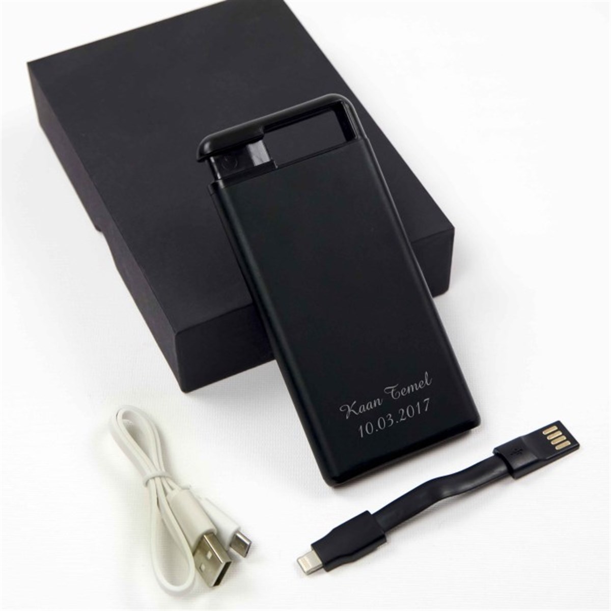 İsme Özel İnce Tasarımlı Vantuzlu Powerbank 4000 Mah.