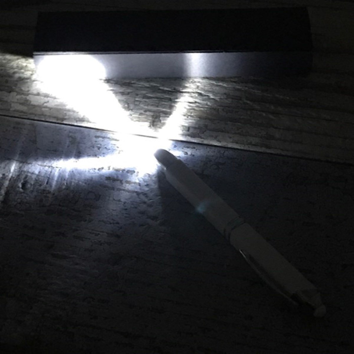 İsme Özel Işıklı Metal Roller Tablet Kalemi Beyaz