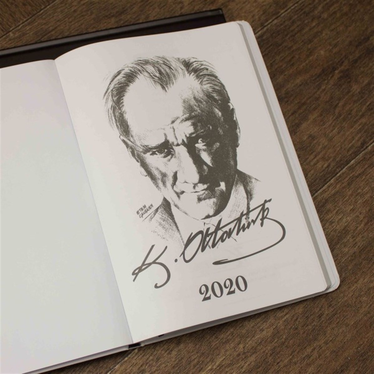 İsme Özel K. Atatürk Temalı Ajanda ve Roler Kalem Seti​