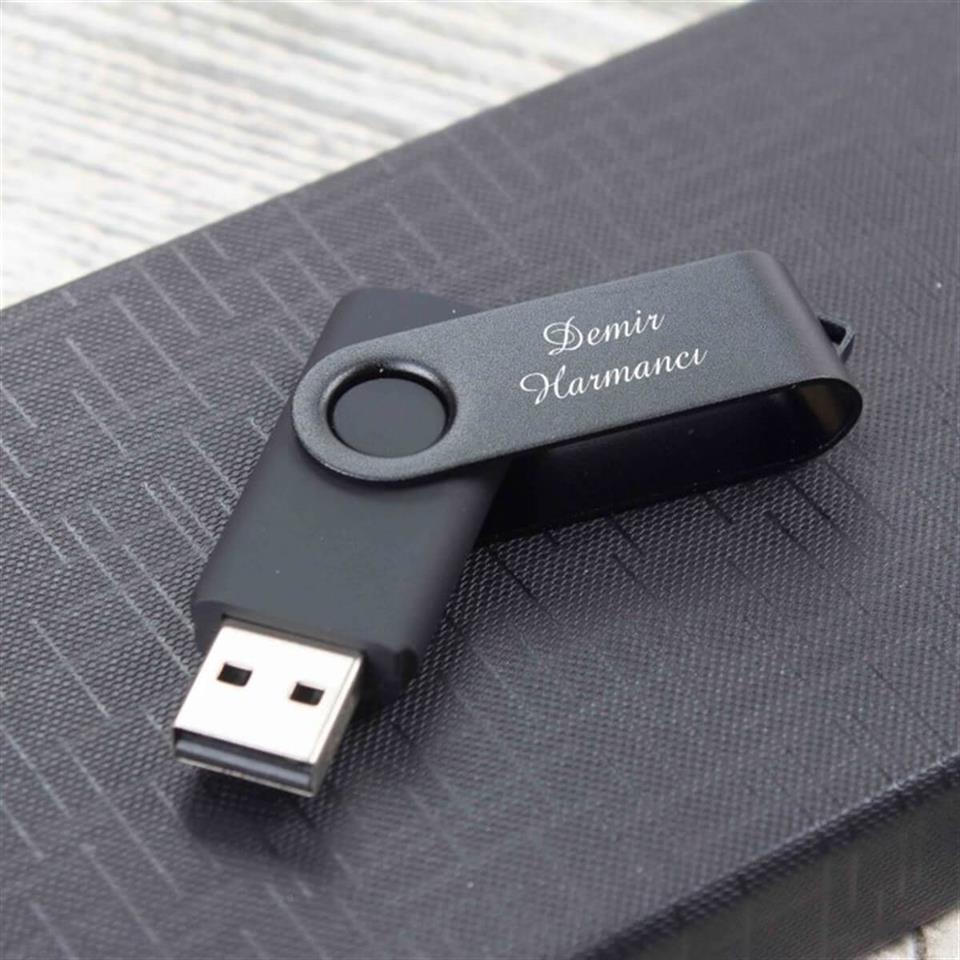 İsme Özel Kalem ve Usb Bellek Seti Özel Tasarım Kutulu Siyah