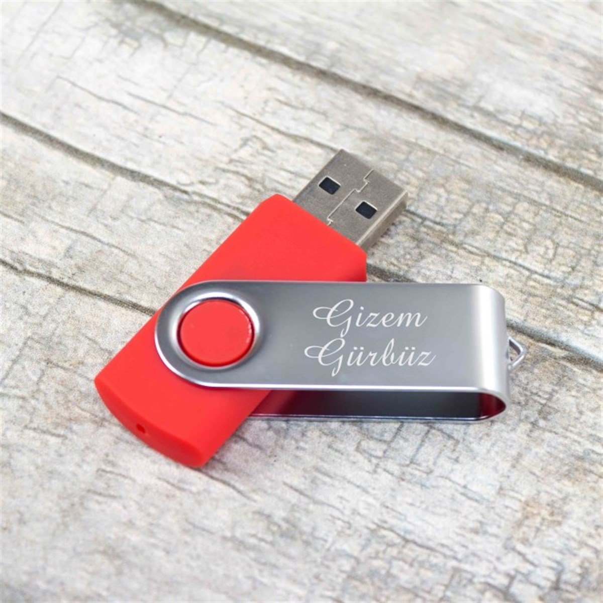 İsme Özel Kalem ve Usb Bellek Seti Özel Tasarım Kutulu Kırmızı