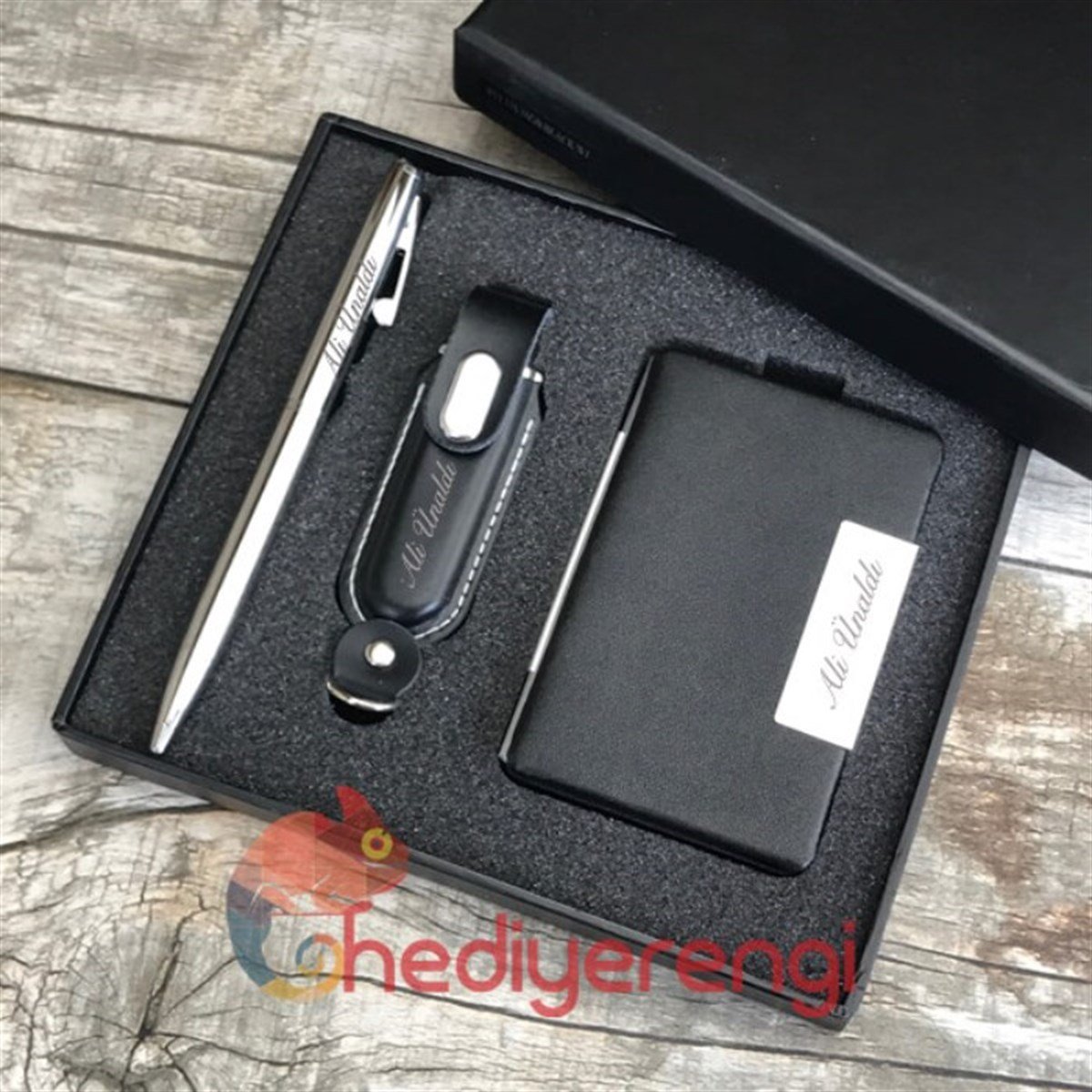 İsme Özel Kartvizitlik Usb ve Tükenmez Kalem Seti Siyah