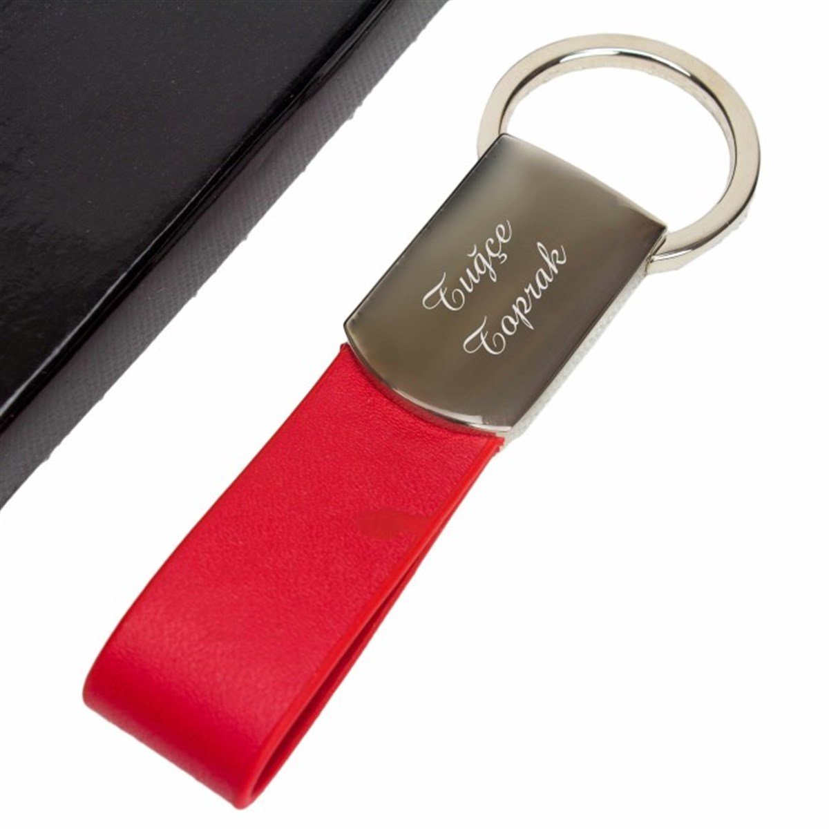 İsme Özel Kırmızı Derili ve Metal Anahtarlık