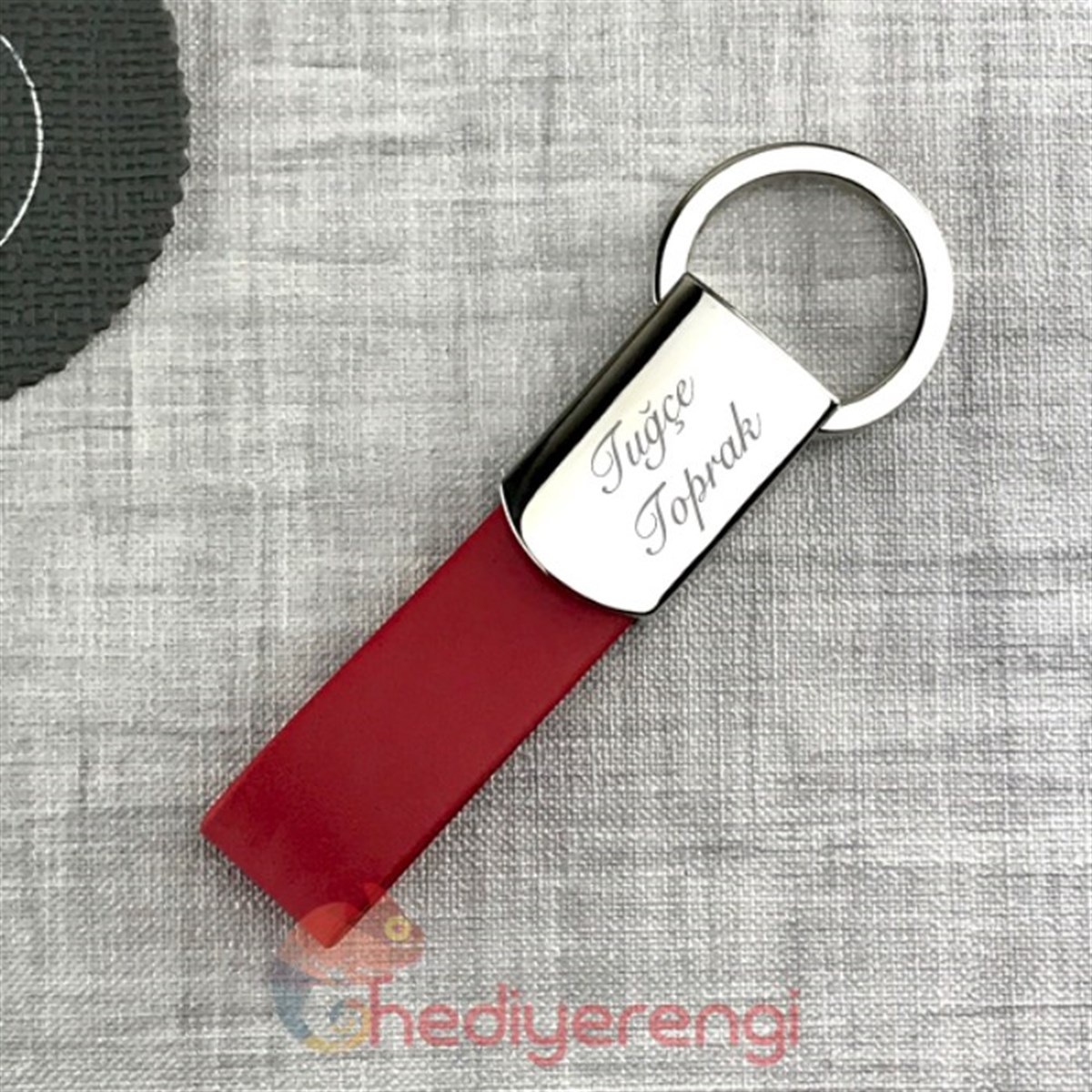 İsme Özel Kırmızı Derili ve Metal Anahtarlık