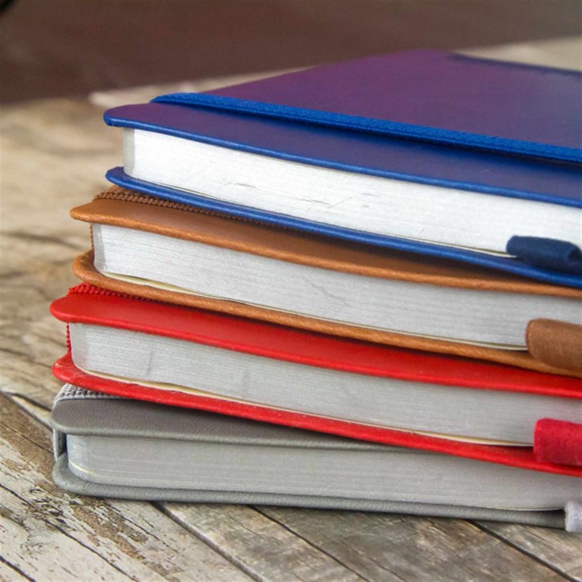 İsme Özel Lastikli Cetvelli Defter ve Kalem Seti