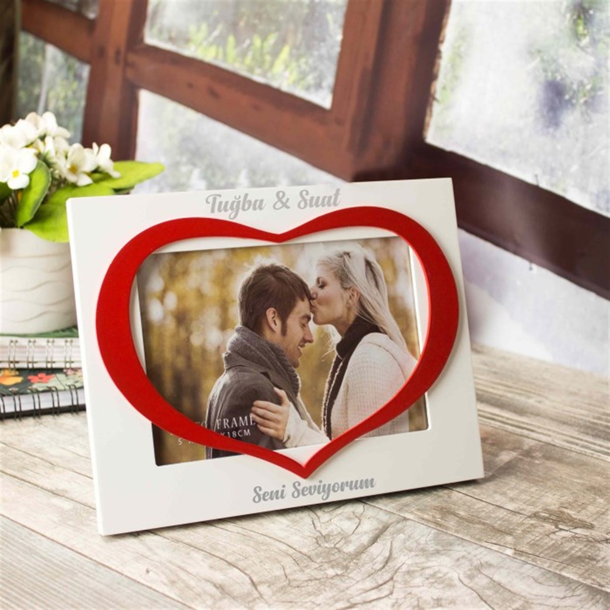 İsme Özel Love Temalı Resim Çerçevesi M6