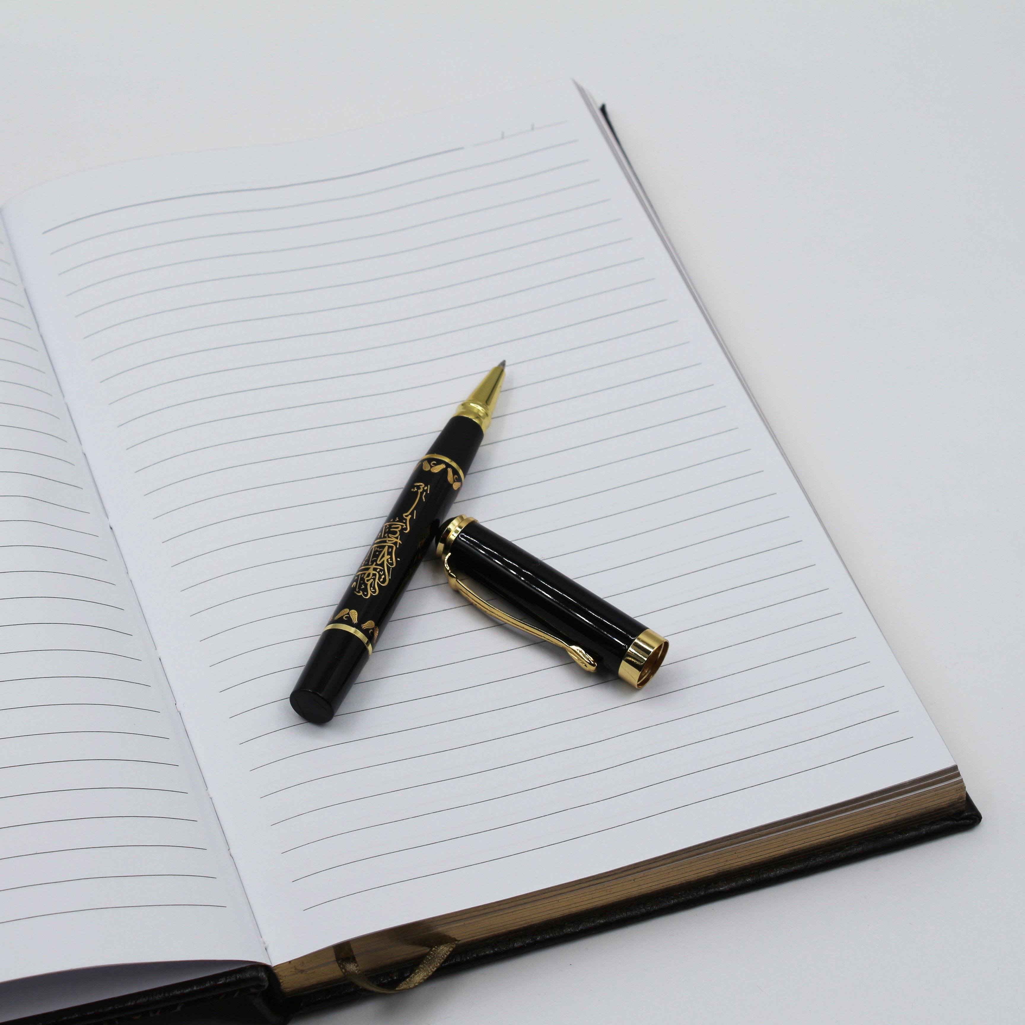 İsme Özel Lux Ahşap Defter ve Roller Kalem Seti Tasarım Kutulu - Besmele İşlemeli