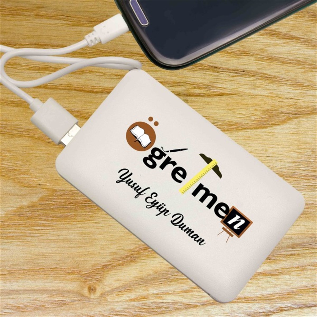İsme Özel Öğretmen Temalı İnce Tasarımlı 5000 Mah. Powerbank (Mobil Şarj Cihazı)