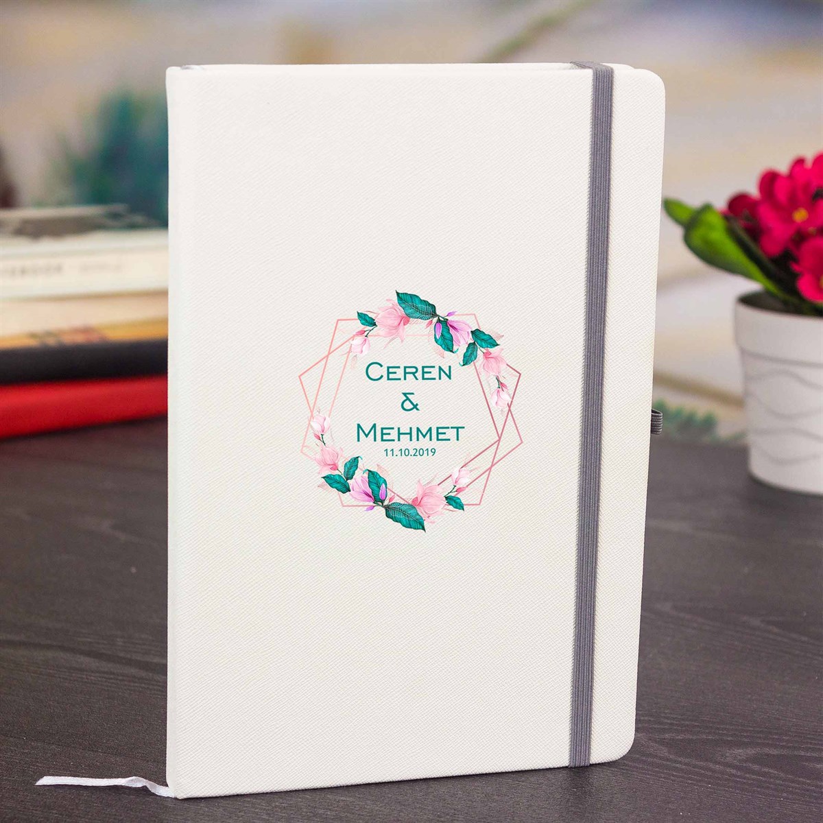 İsme Özel Pembe Çiçekli Defter Kupa Bardak Seti
