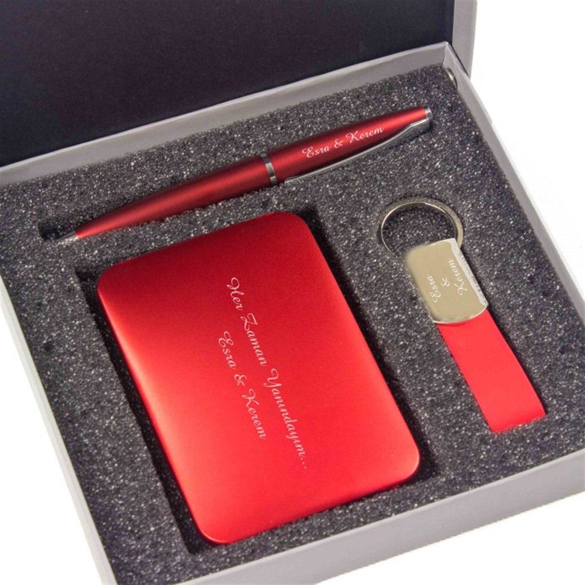 İsme Özel Powerbank Anahtarlık ve Kalem Seti Tasarım Kutulu