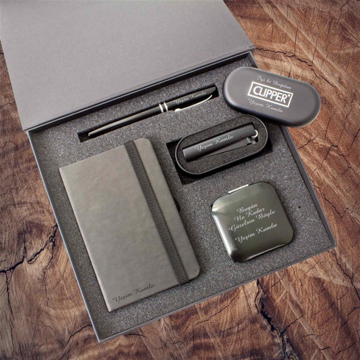 İsme Özel Premium Defter Kalem Ayna ve Çakmak Seti Siyah
